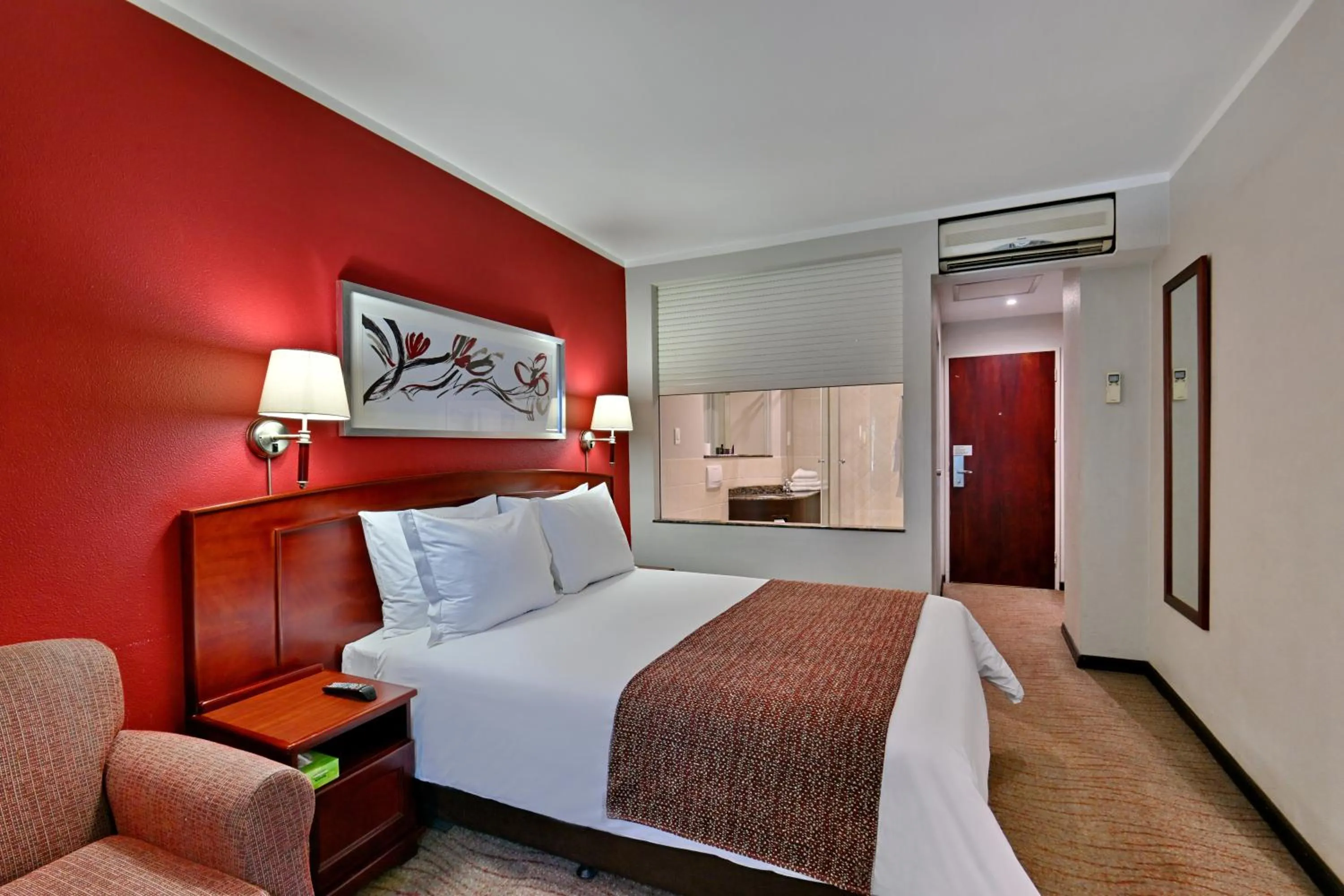 Bedroom, Bed in City Lodge Hotel Sandton, Morningside