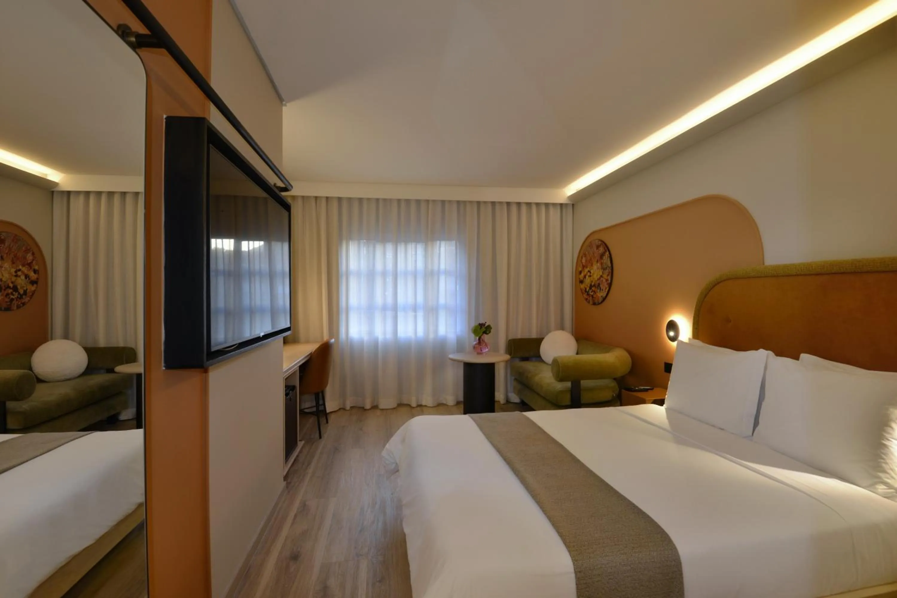 TV and multimedia, Bed in City Lodge Hotel V&A Waterfront