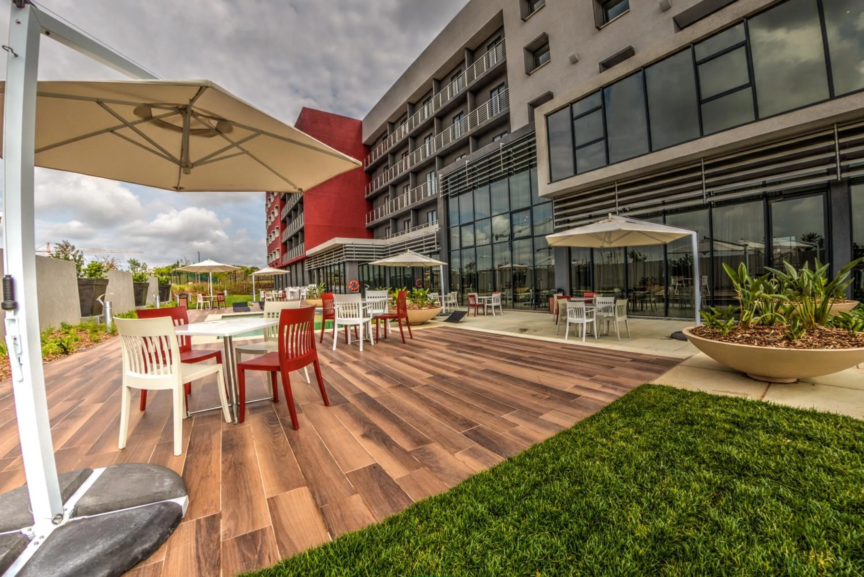 Patio in City Lodge Hotel Waterfall City