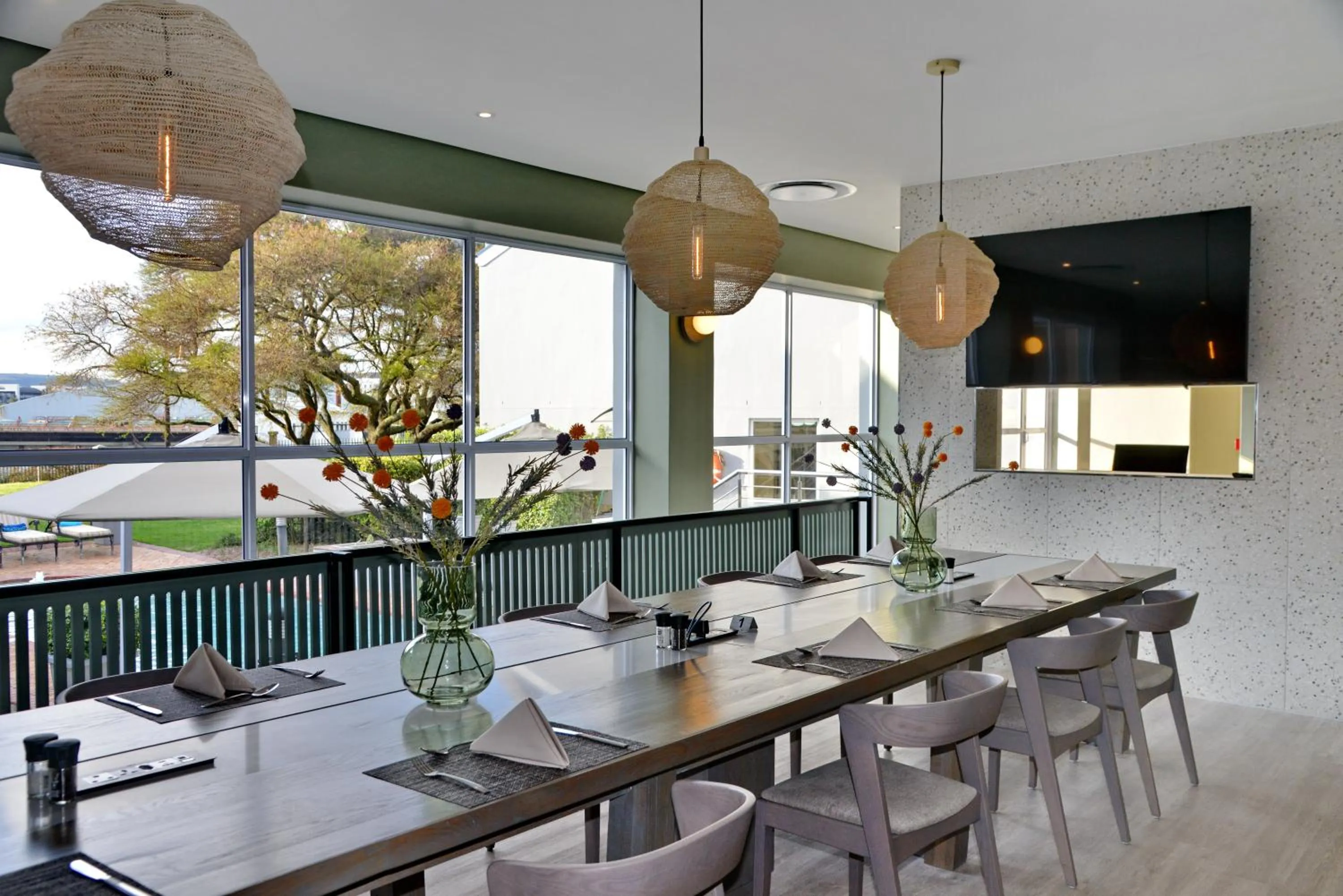 Restaurant/places to eat in Town Lodge Bellville