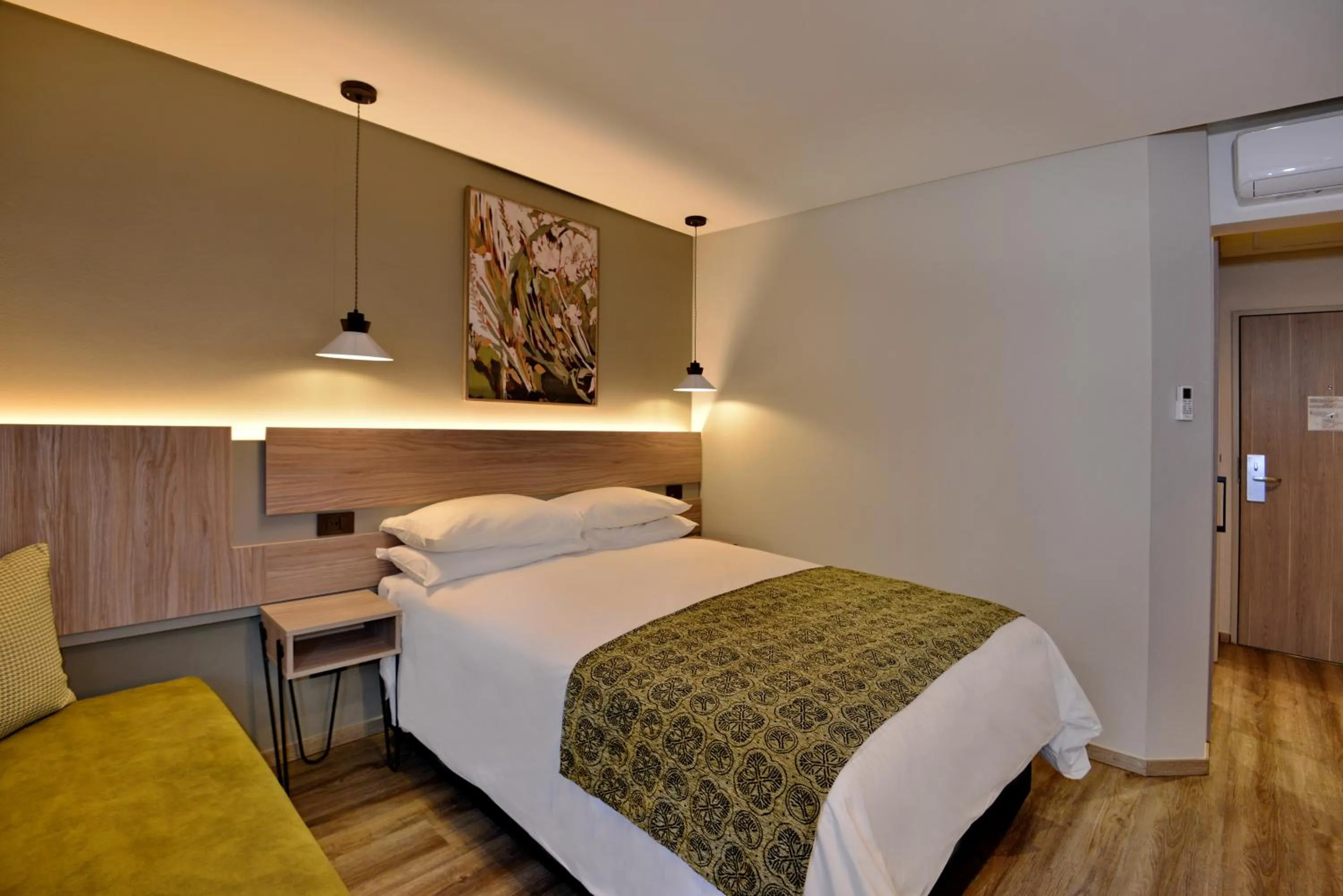 Bed in Town Lodge George