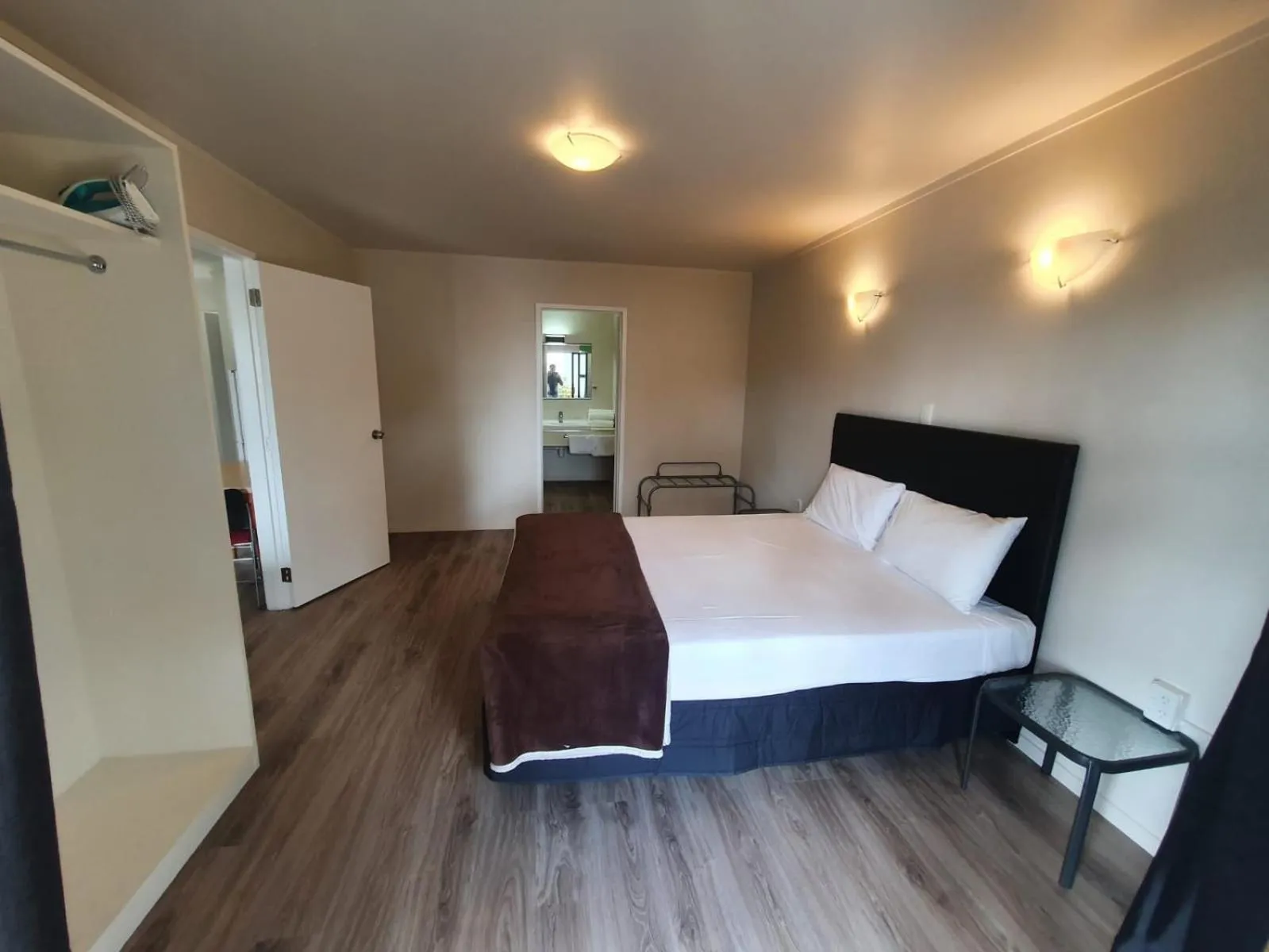 Bed in Ascot Epsom Motel