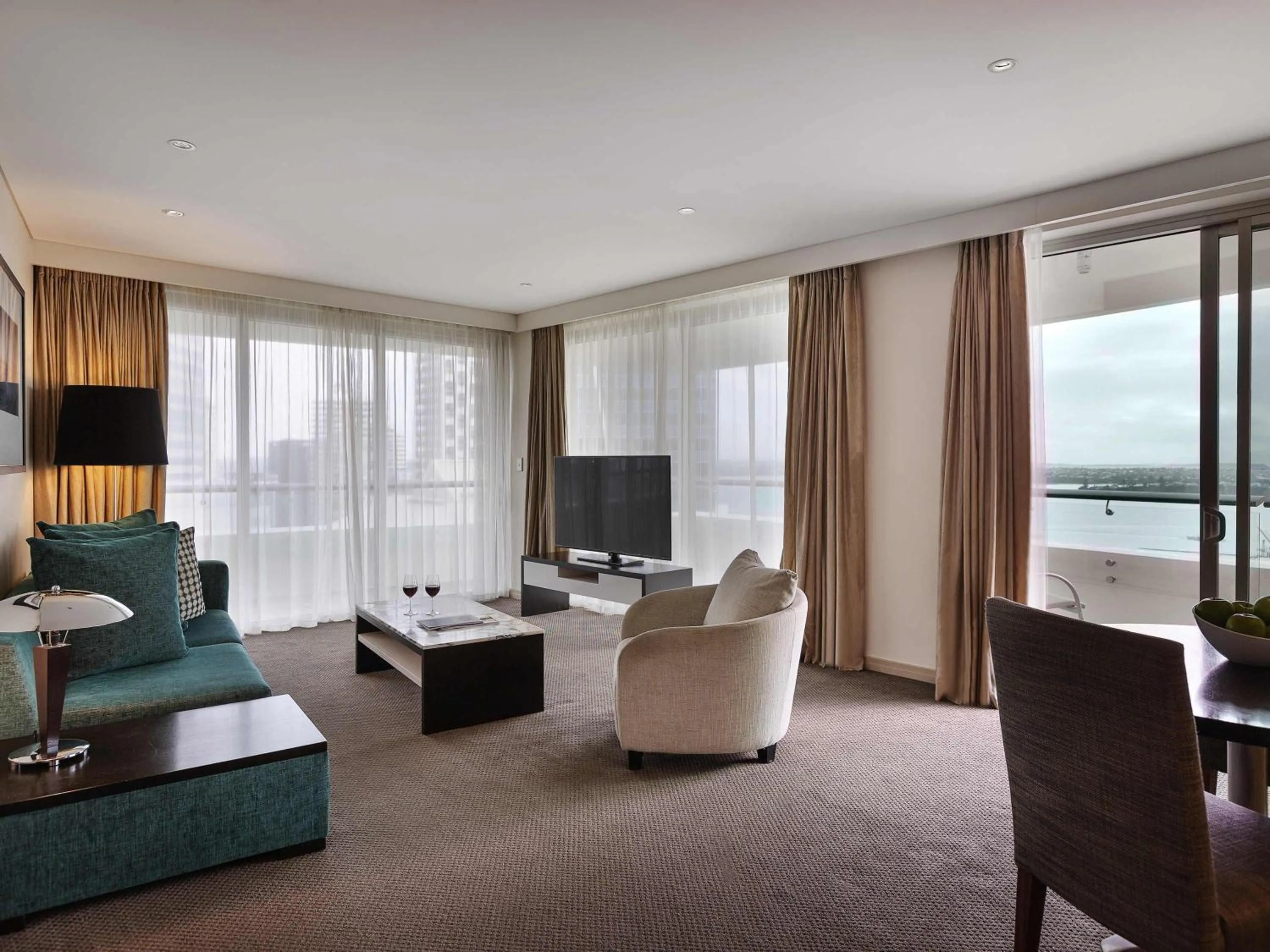 Bedroom in Pullman Auckland Hotel & Apartments