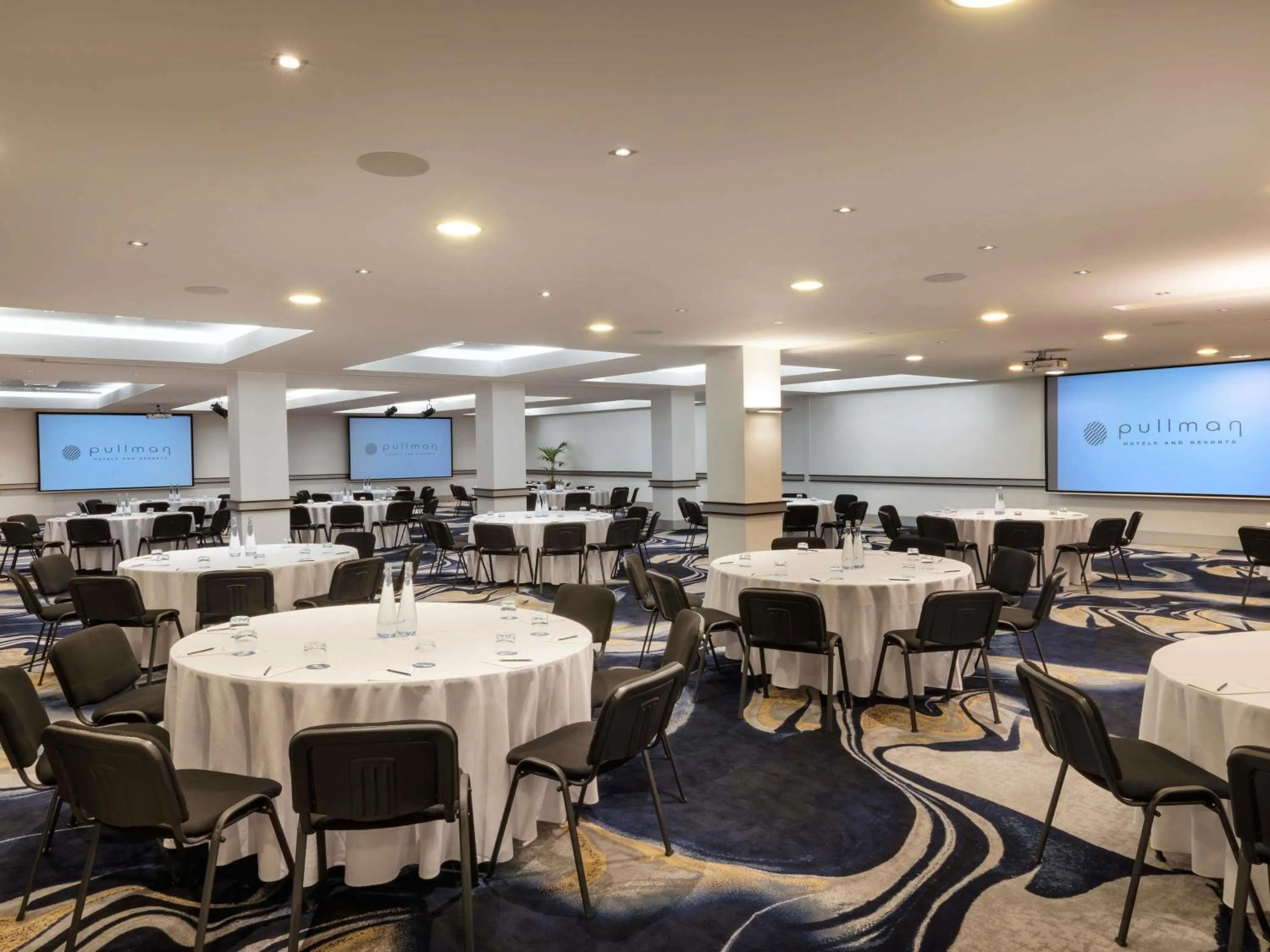 Meeting/conference room in Pullman Auckland Hotel & Apartments