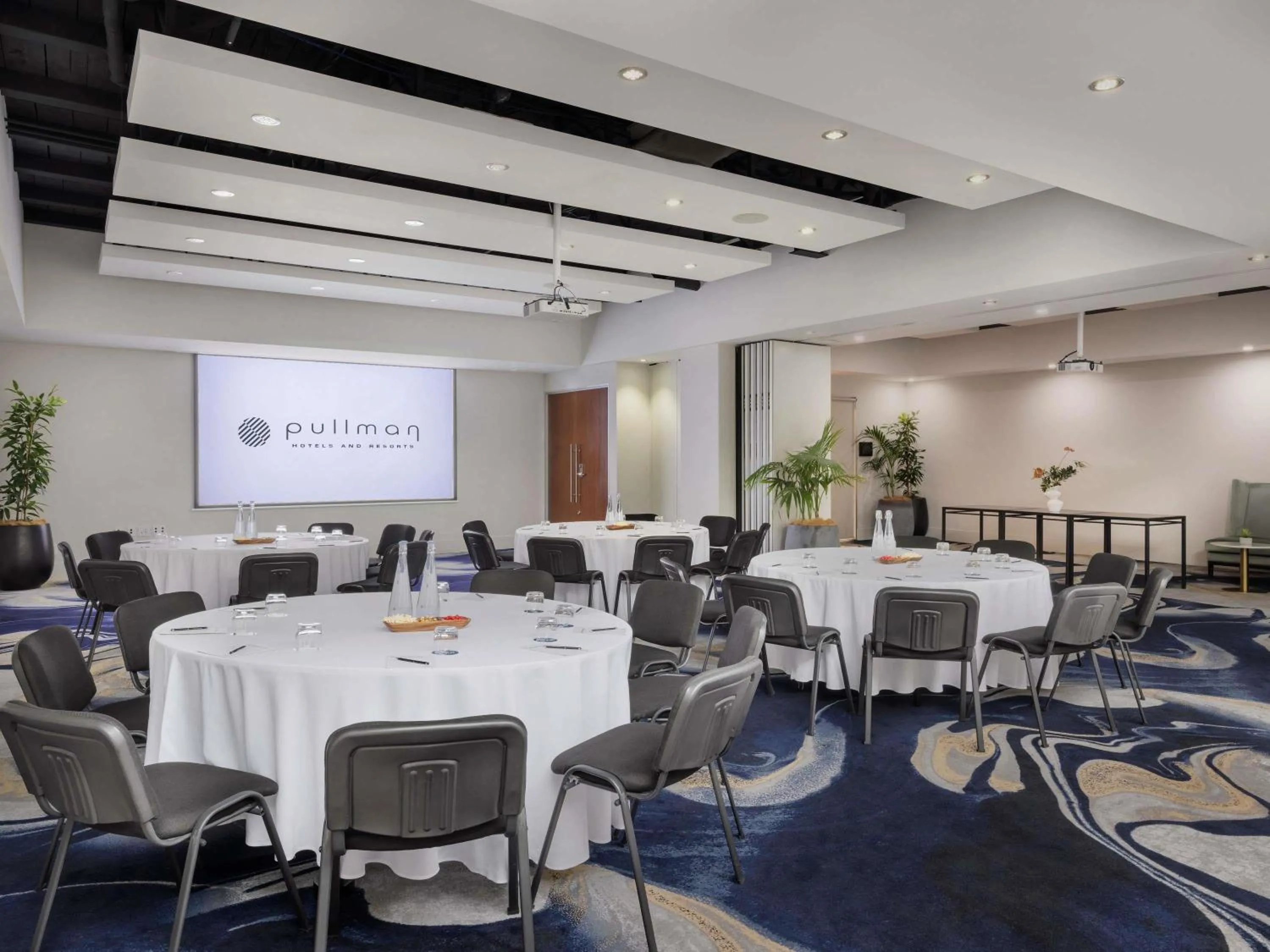 Meeting/conference room in Pullman Auckland Hotel & Apartments