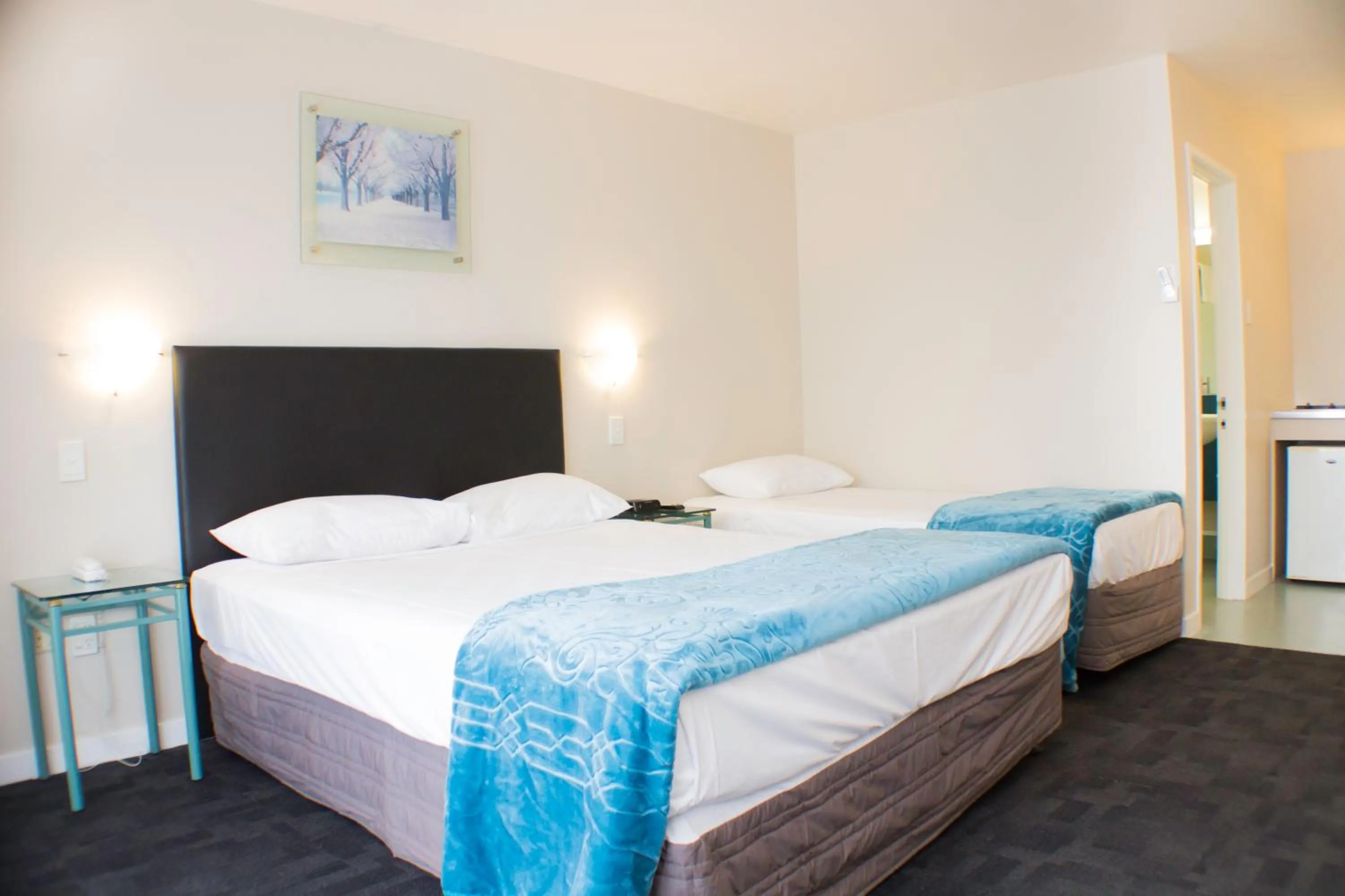 Bed in Rayland Motel