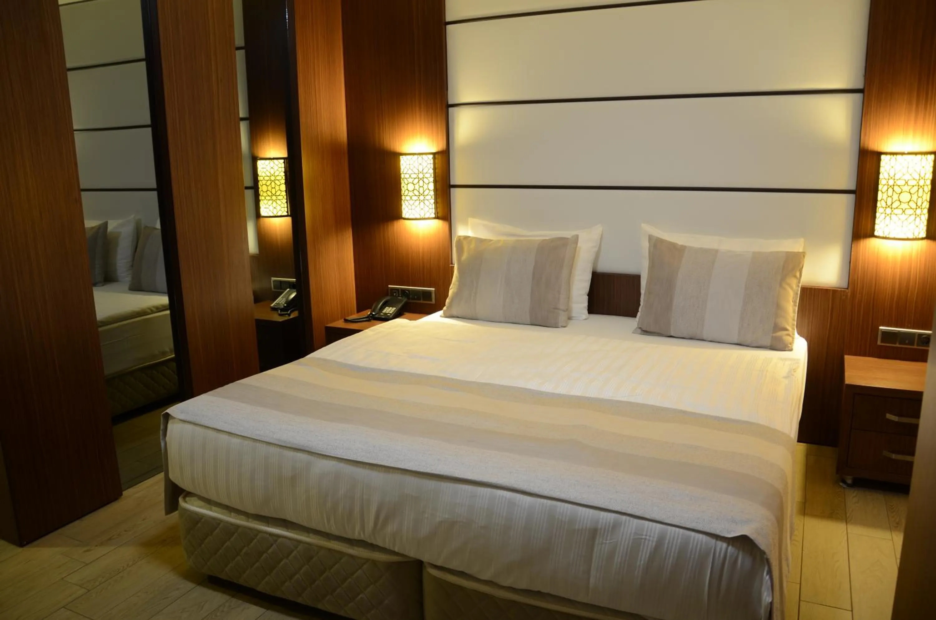 Bed in Safa Royal Museum Hotel