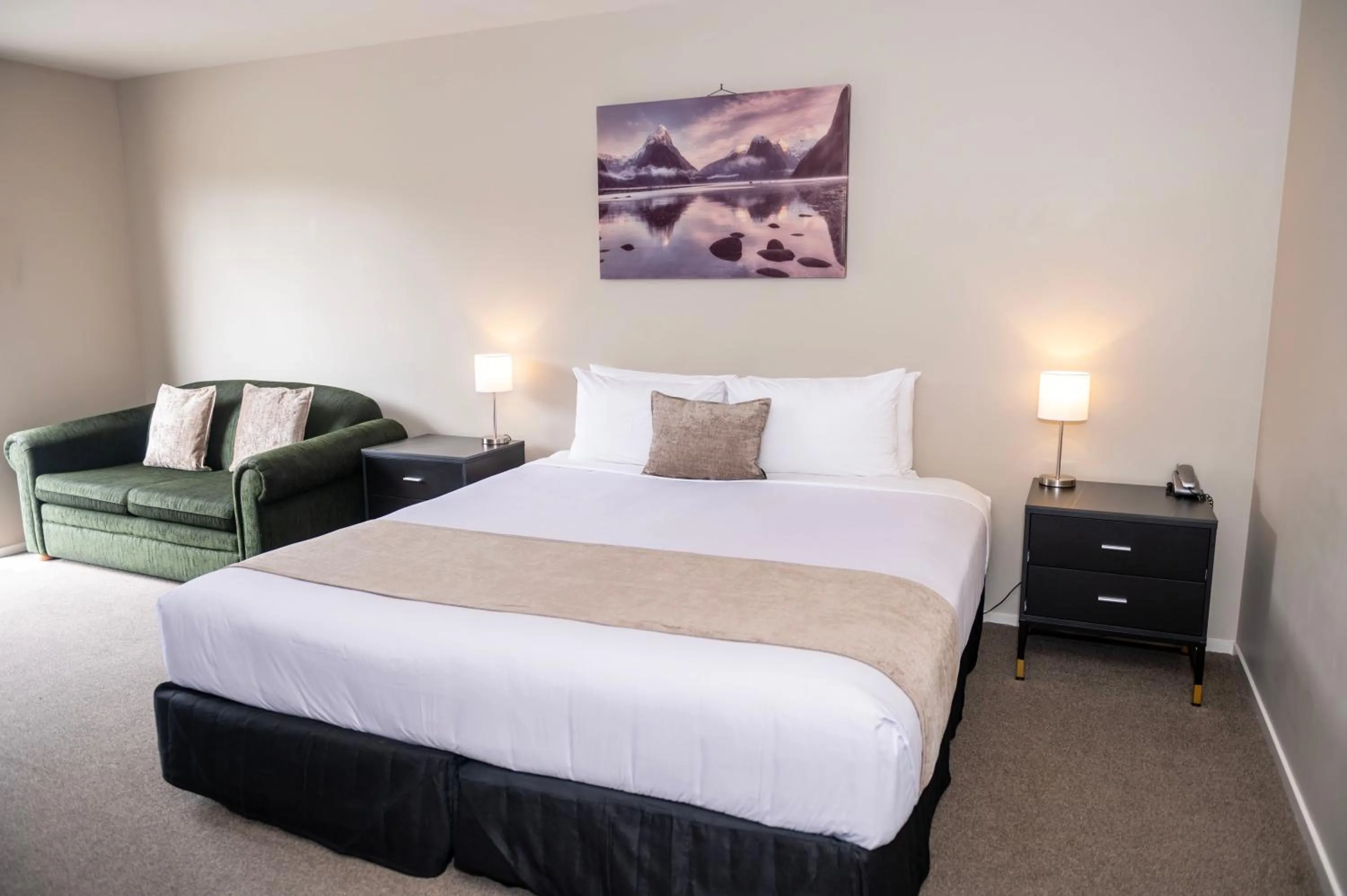 Bedroom, Bed in 58 On Cron Motel