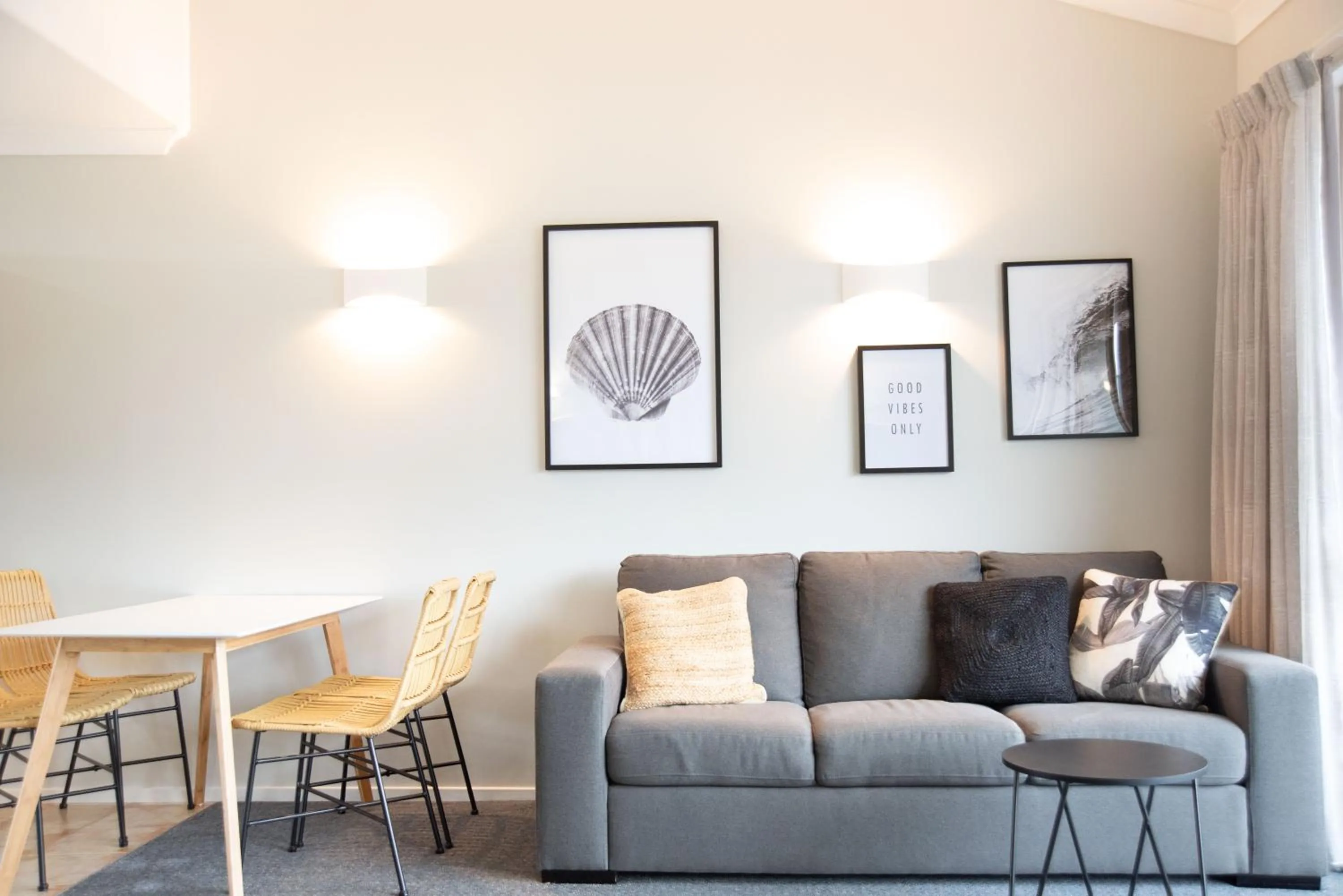 Living room in Raglan Sunset Motel and Conference Venue