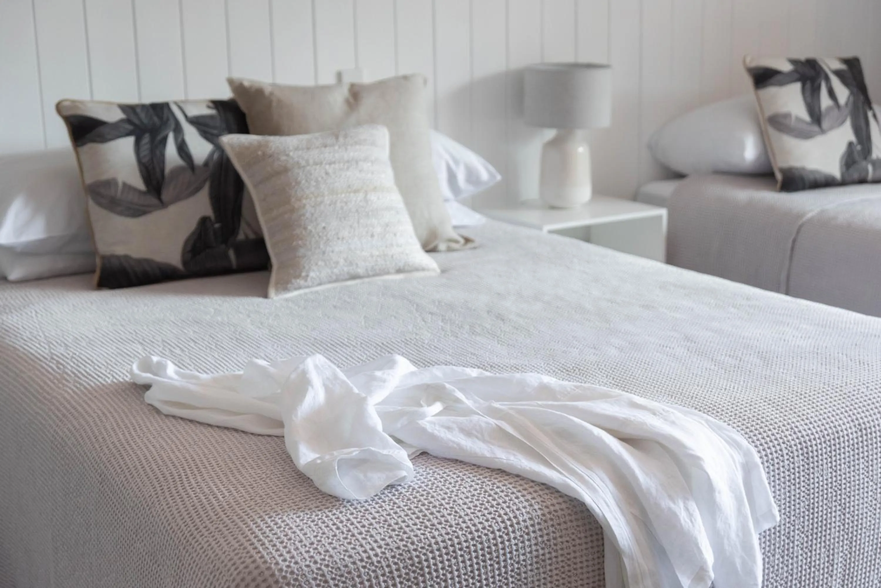 Bed in Raglan Sunset Motel and Conference Venue