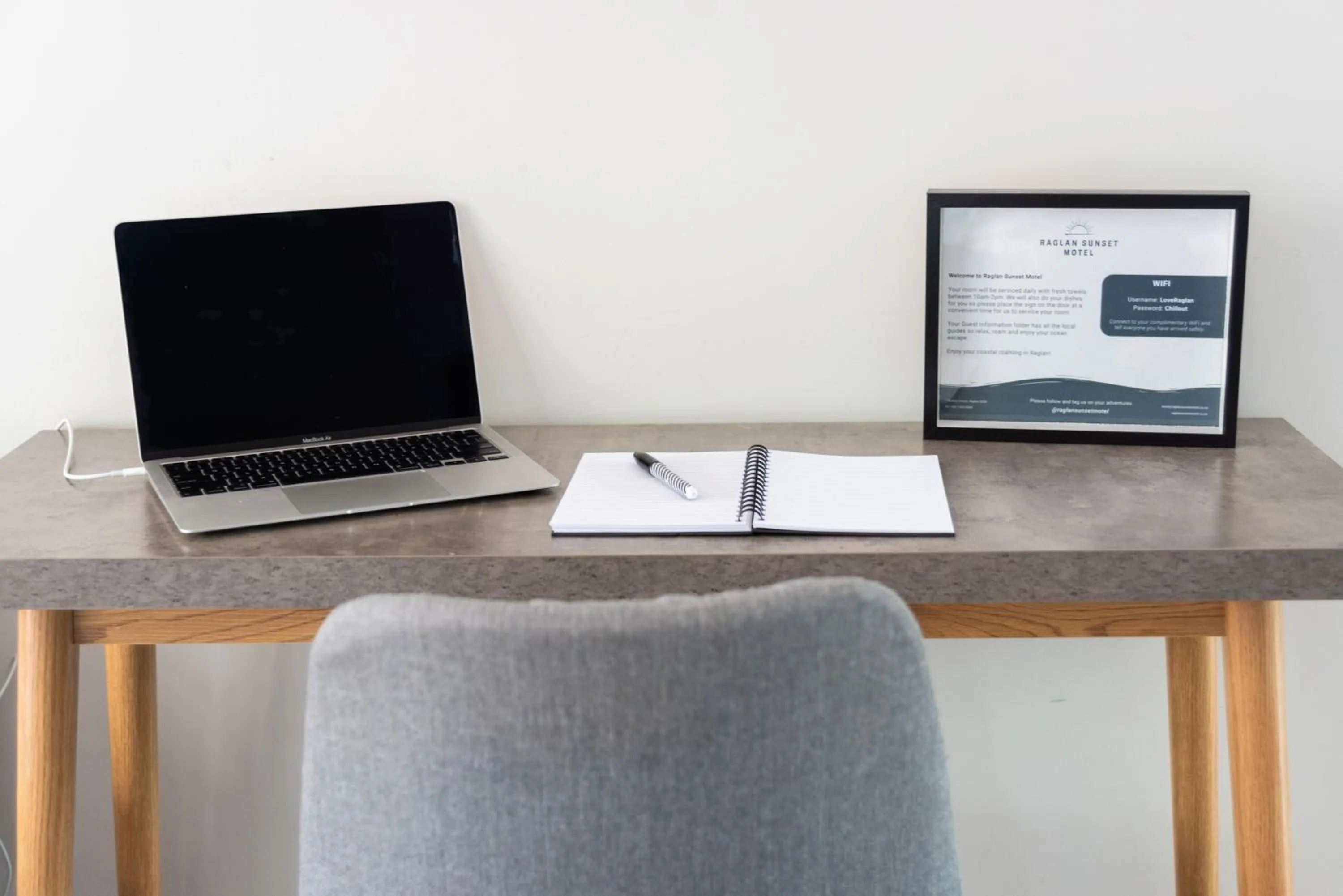 Living room in Raglan Sunset Motel and Conference Venue