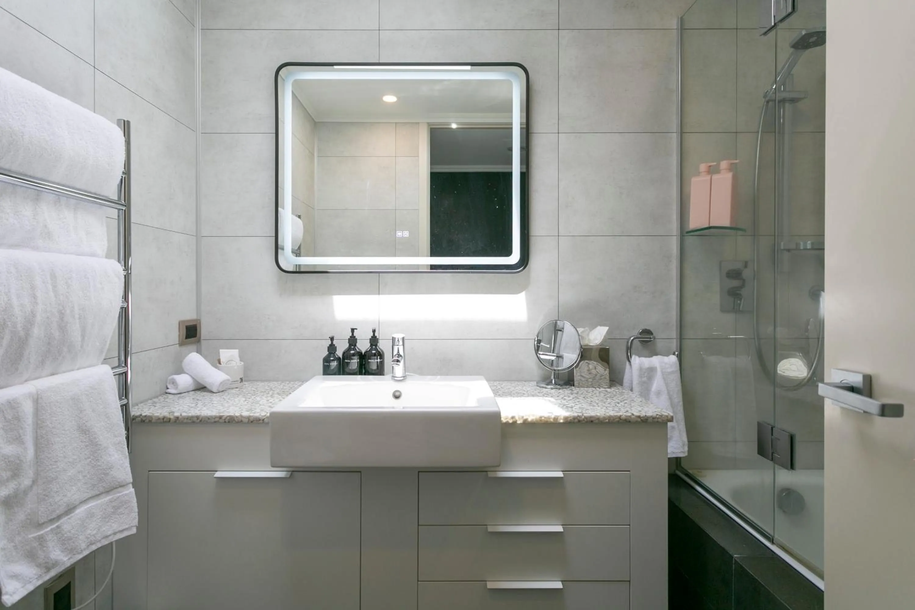 Bathroom in Sacred Waters Taupo