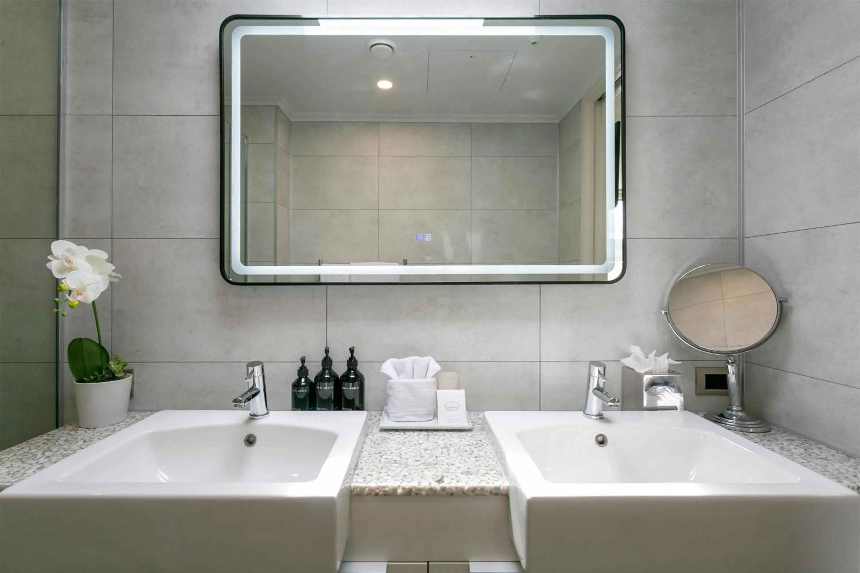 Bathroom in Sacred Waters Taupo