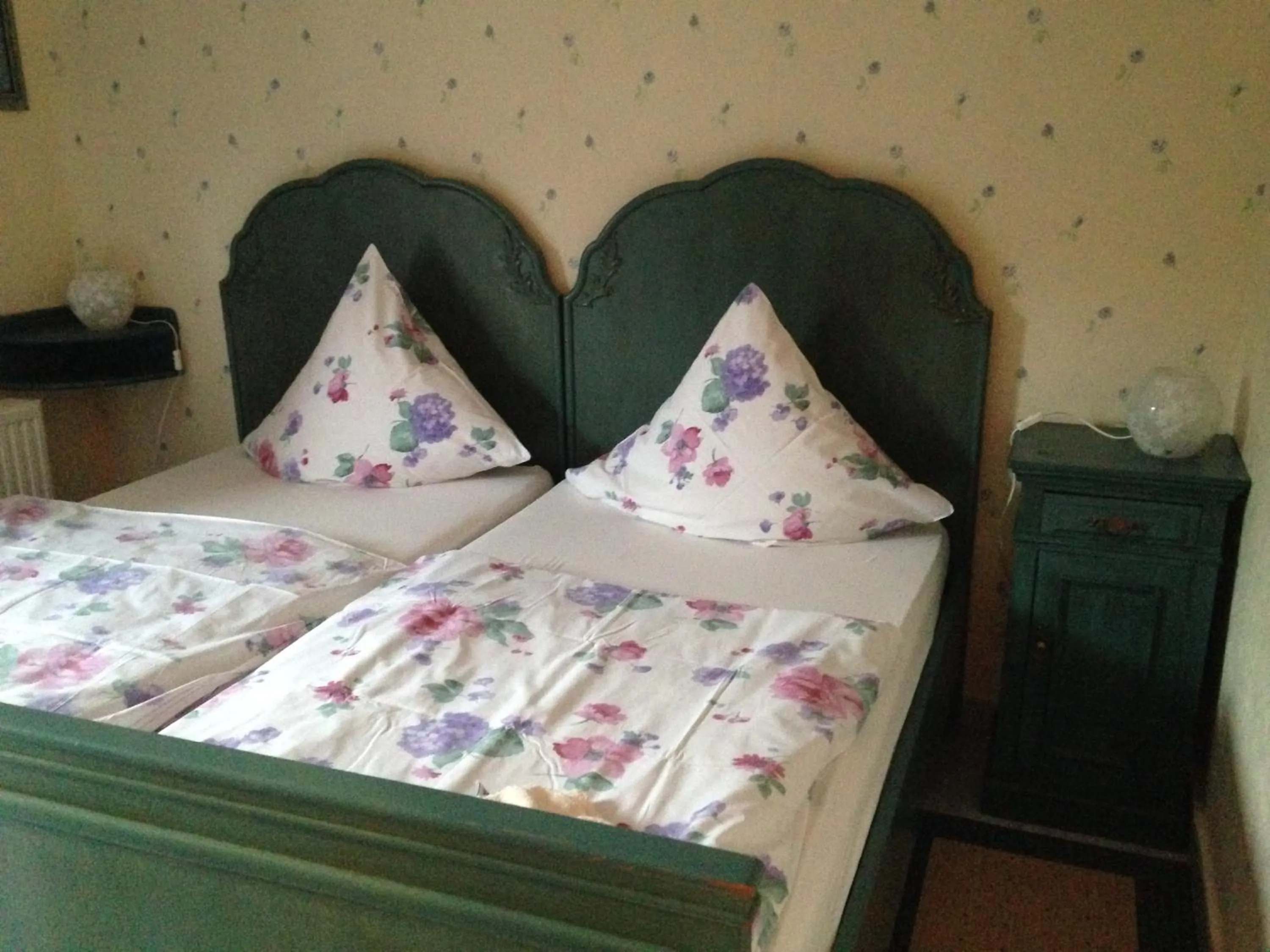 Photo of the whole room, Bed in The Place After the Race B&B