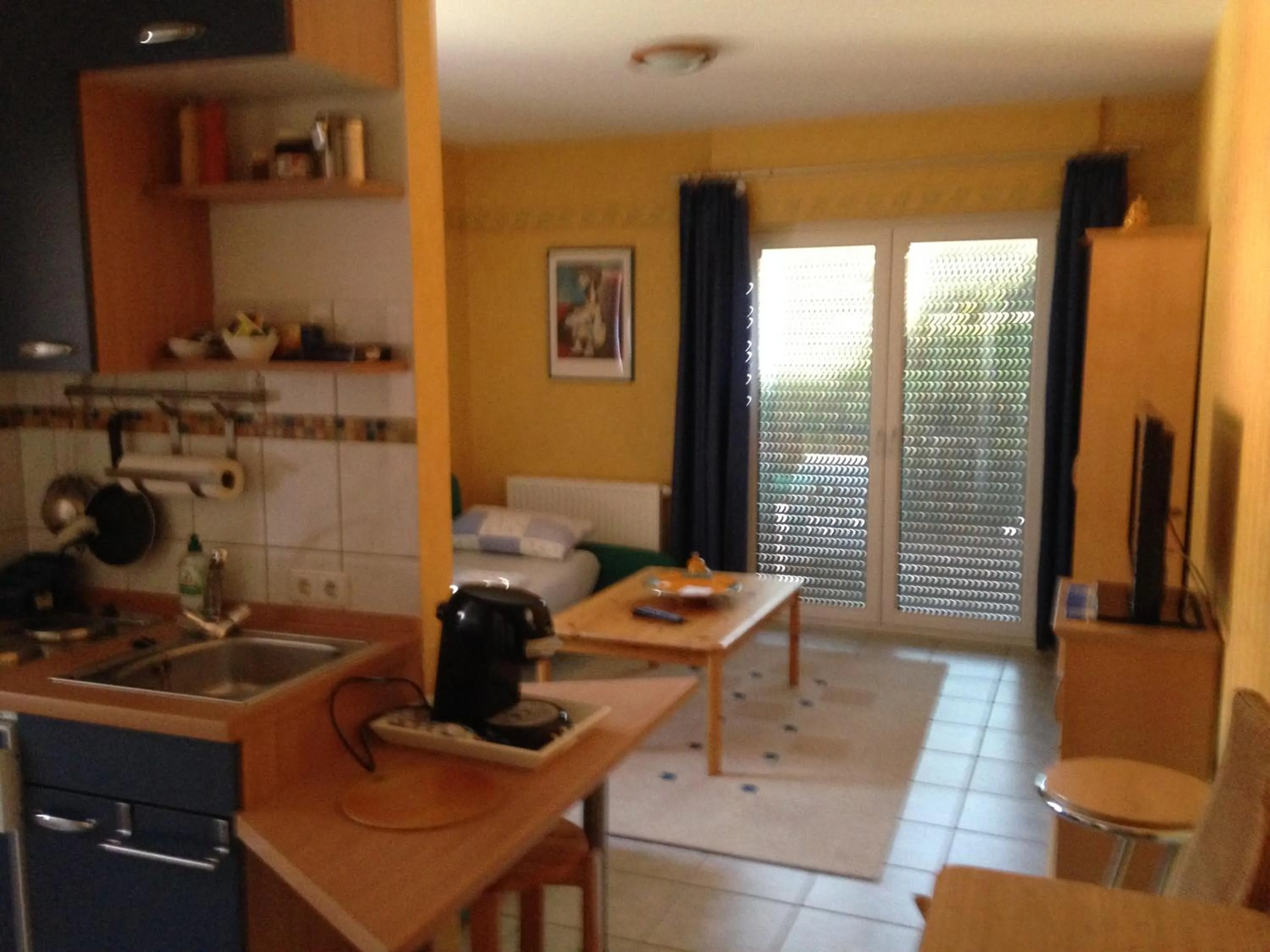 Photo of the whole room in The Place After the Race B&B