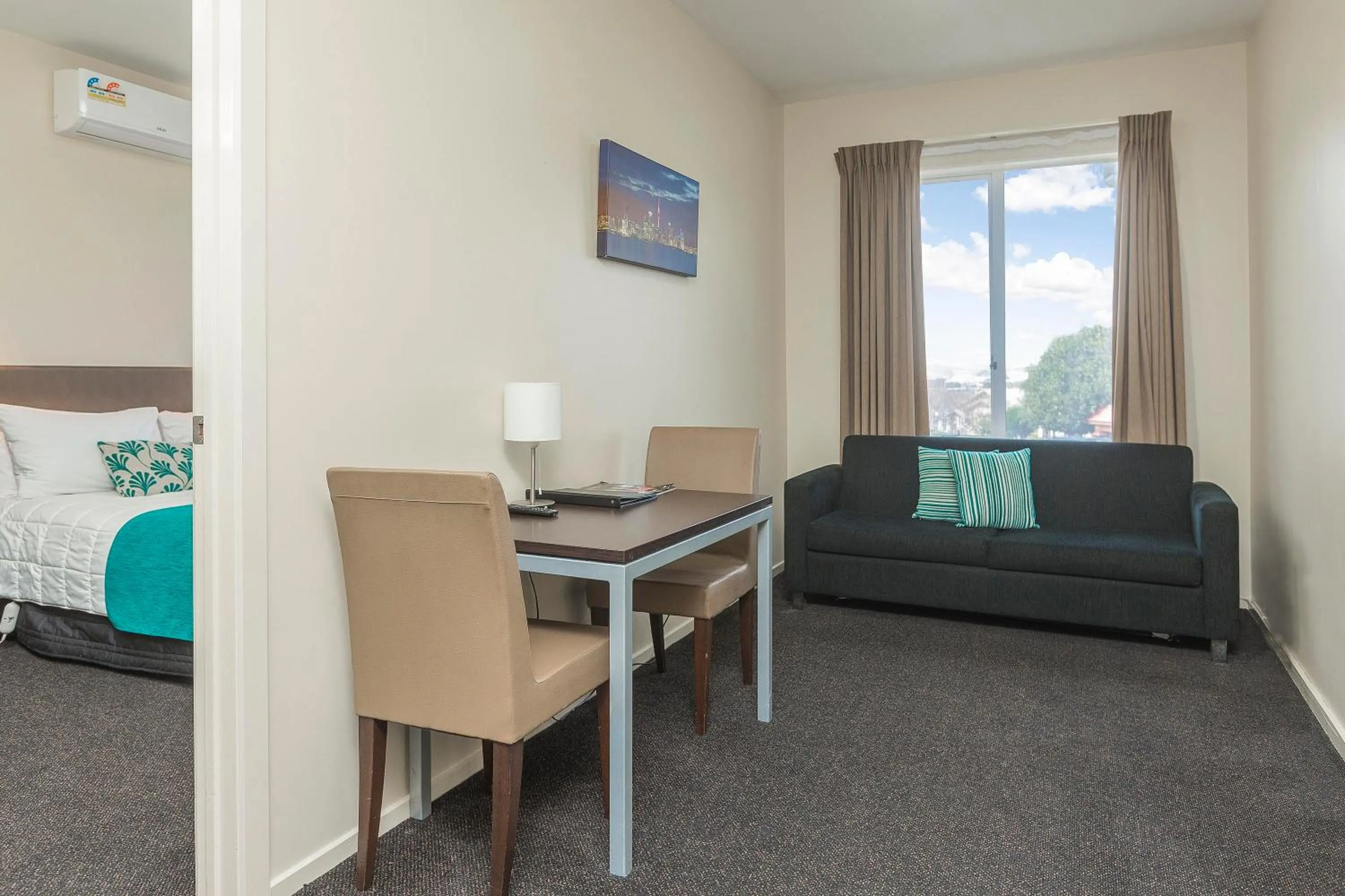 Bed in 540 on Great South Motel