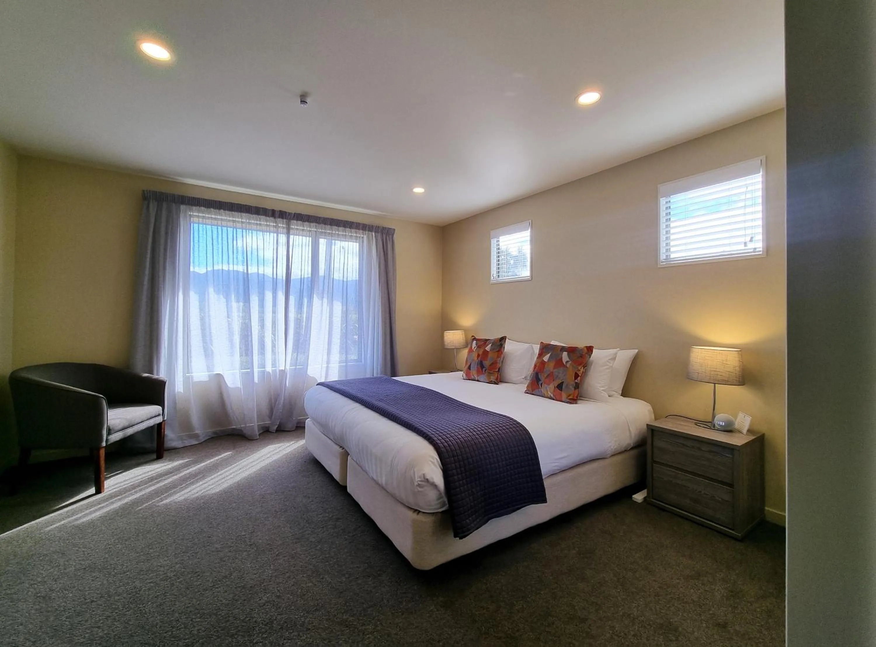 Bedroom, Bed in Vintners Retreat