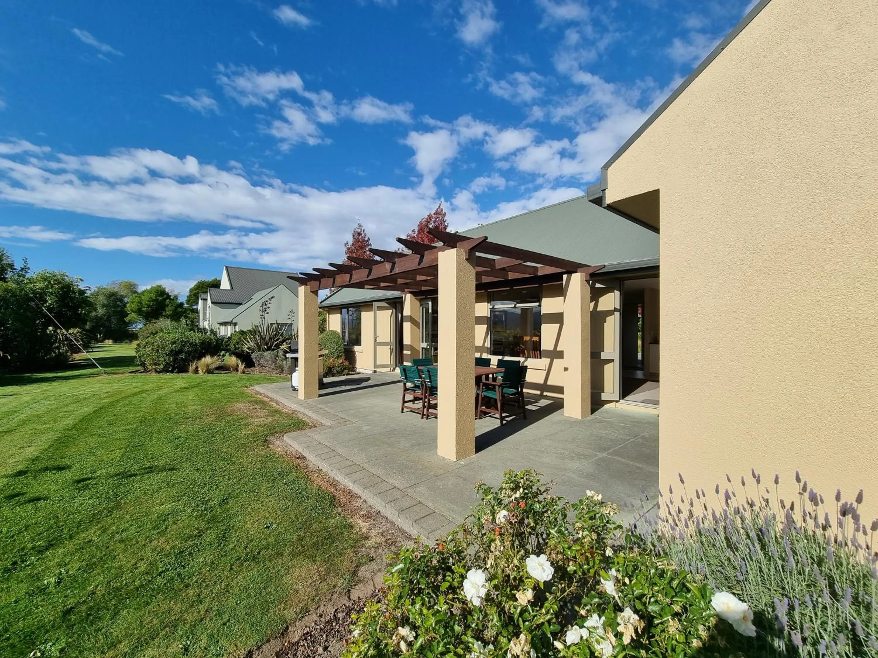 Patio in Vintners Retreat