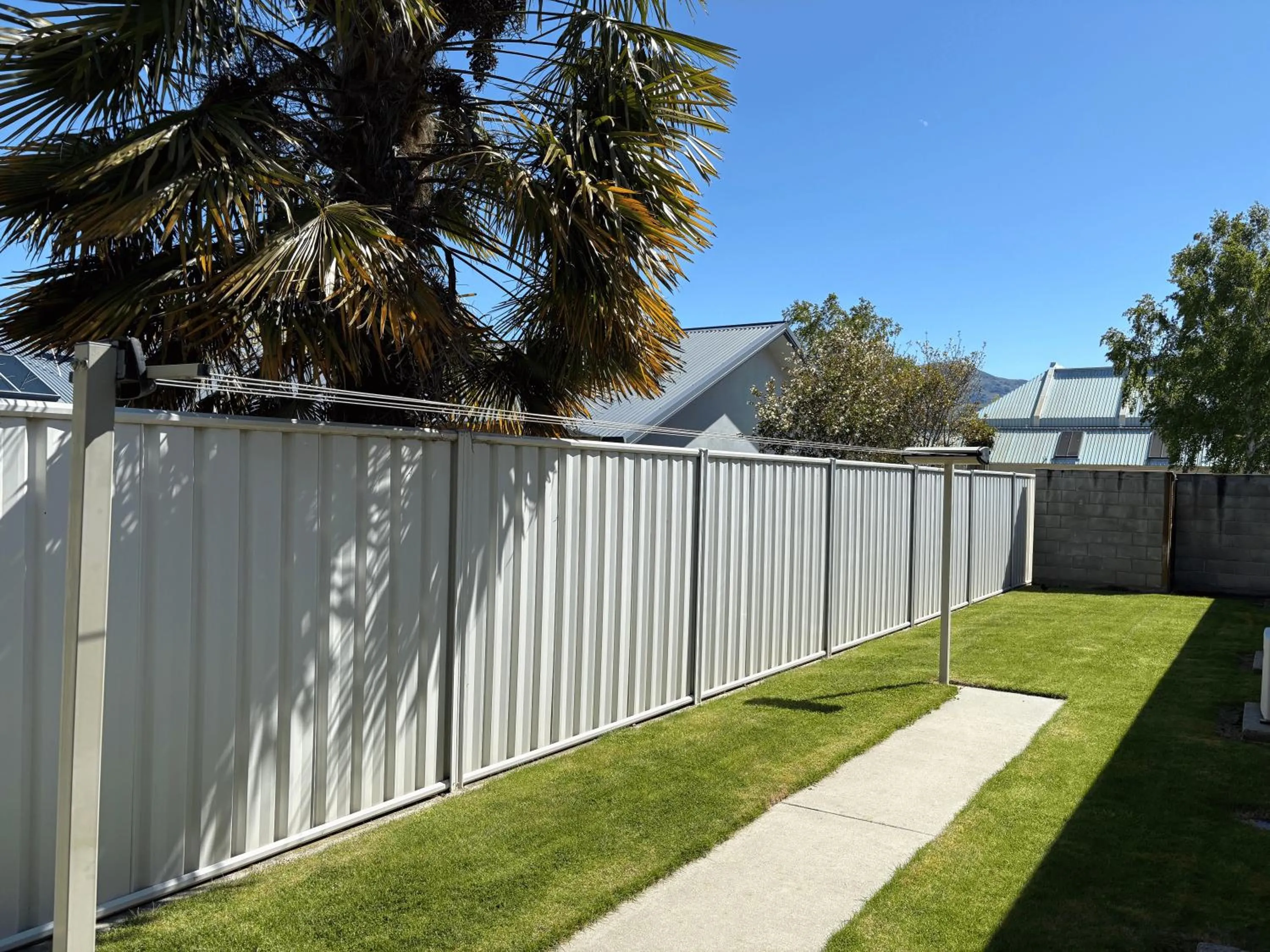 washing machine in ASURE Central Gold Motel Cromwell