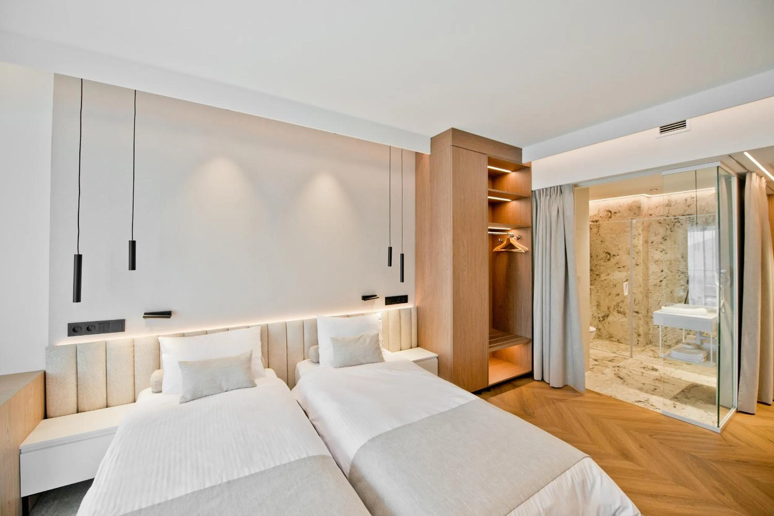 Bed in Hotel Molo Resort