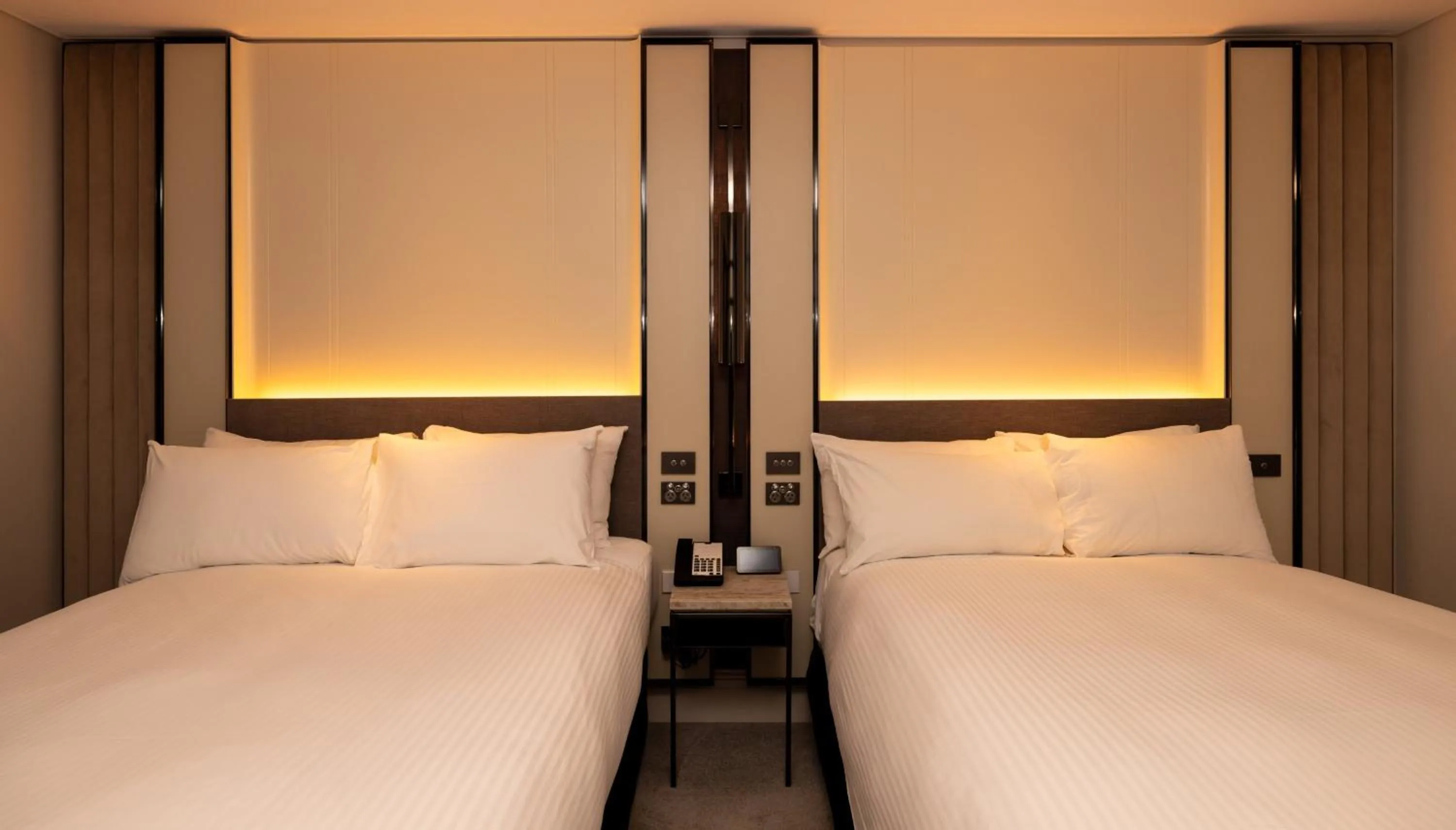 Photo of the whole room, Bed in InterContinental Wellington by IHG