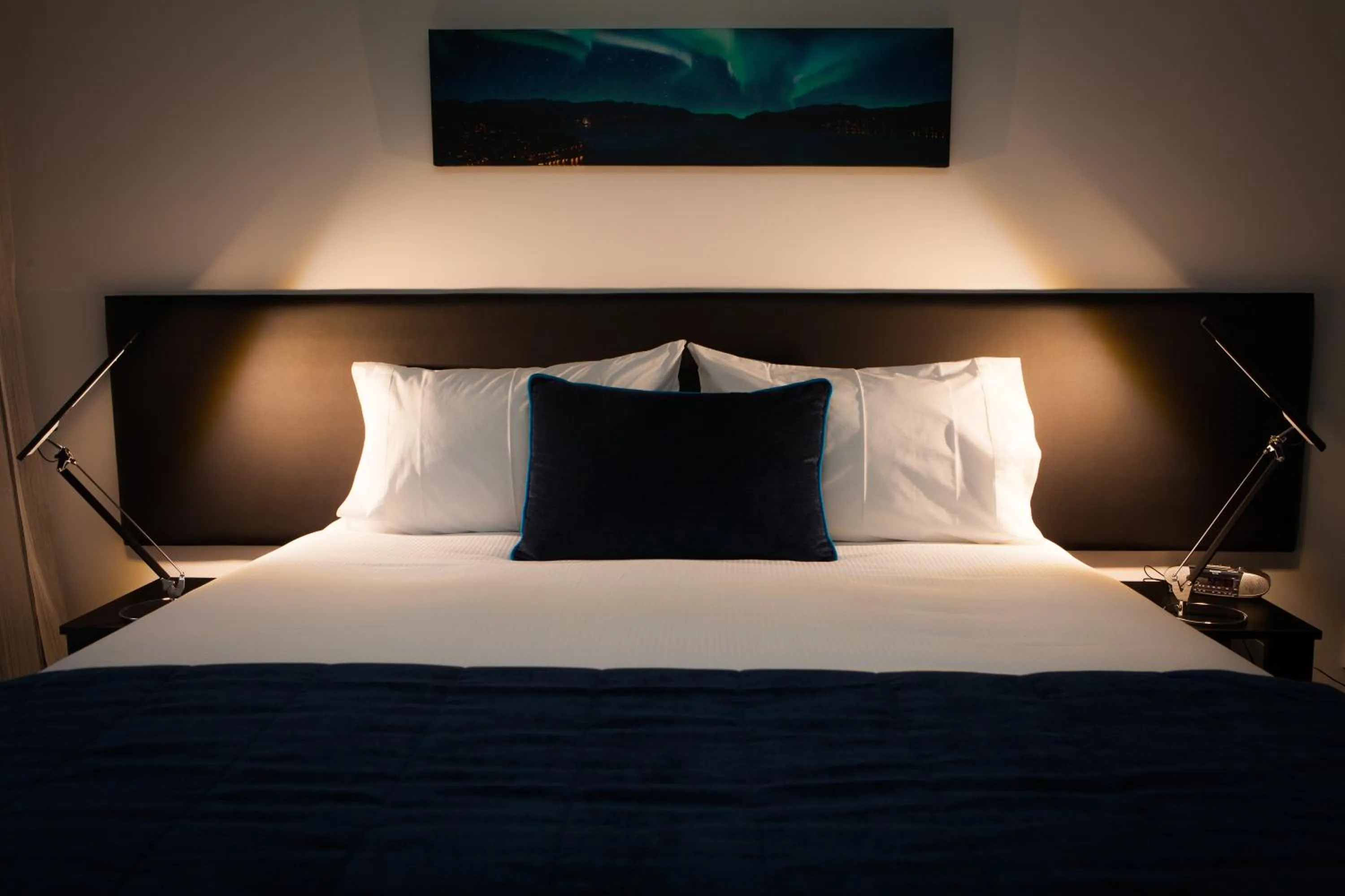 Property building, Bed in Aurora on George