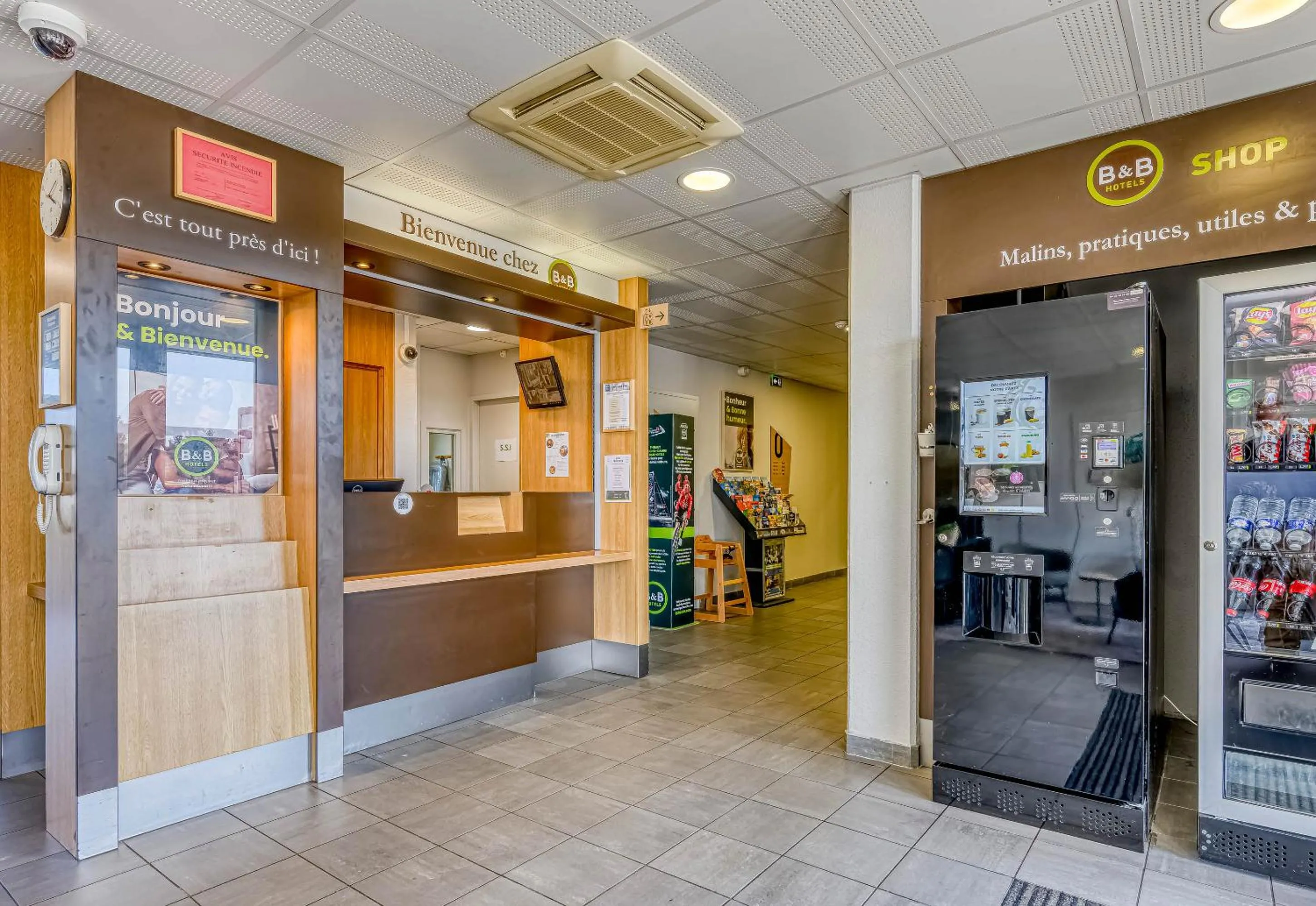 vending machine in B&B HOTEL Bordeaux Sud Mios 3 étoiles