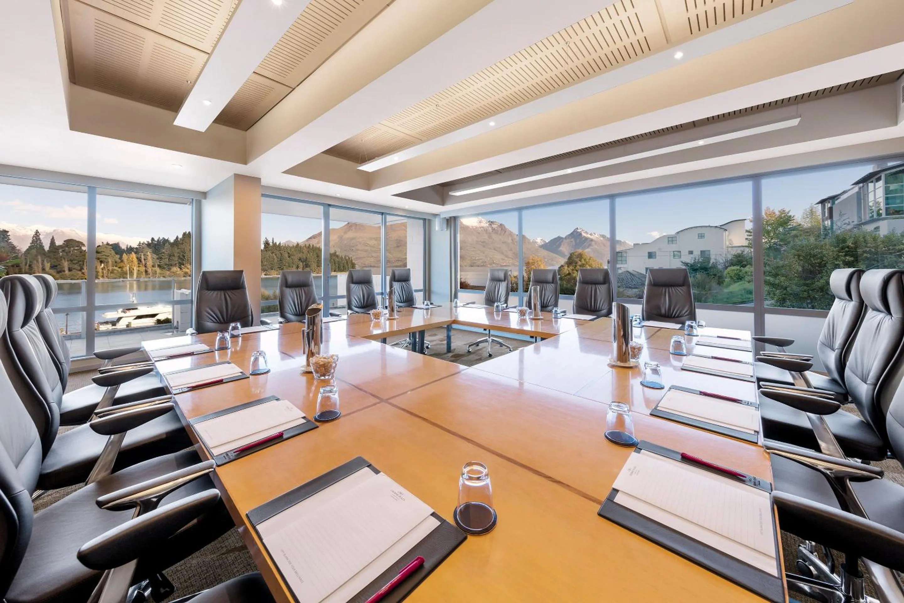 Meeting/conference room in Crowne Plaza Queenstown by IHG