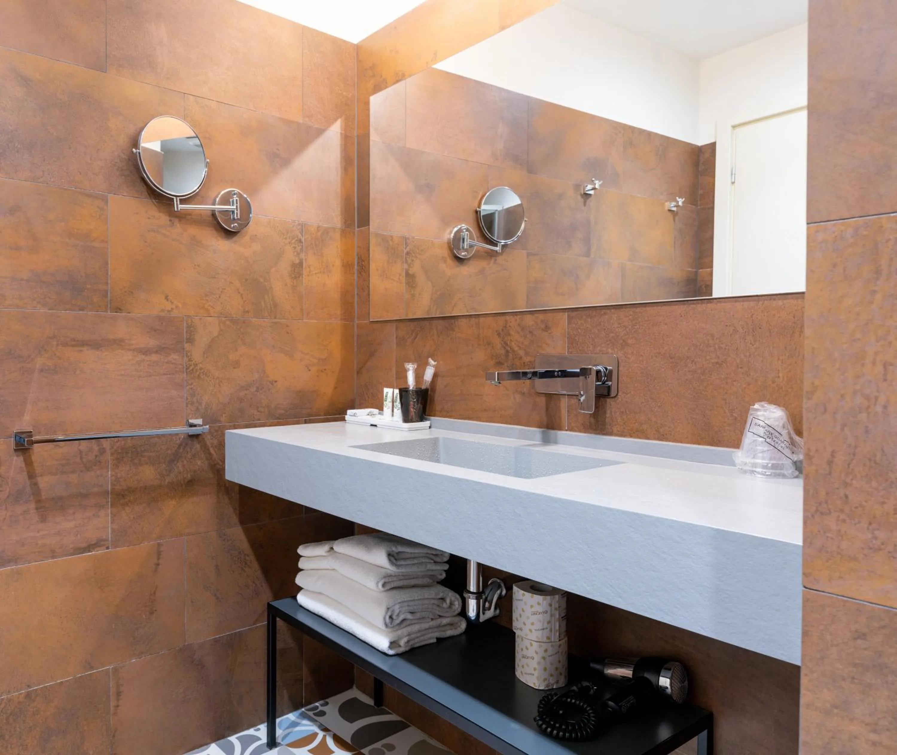 Bathroom in Castello Guest House Milano