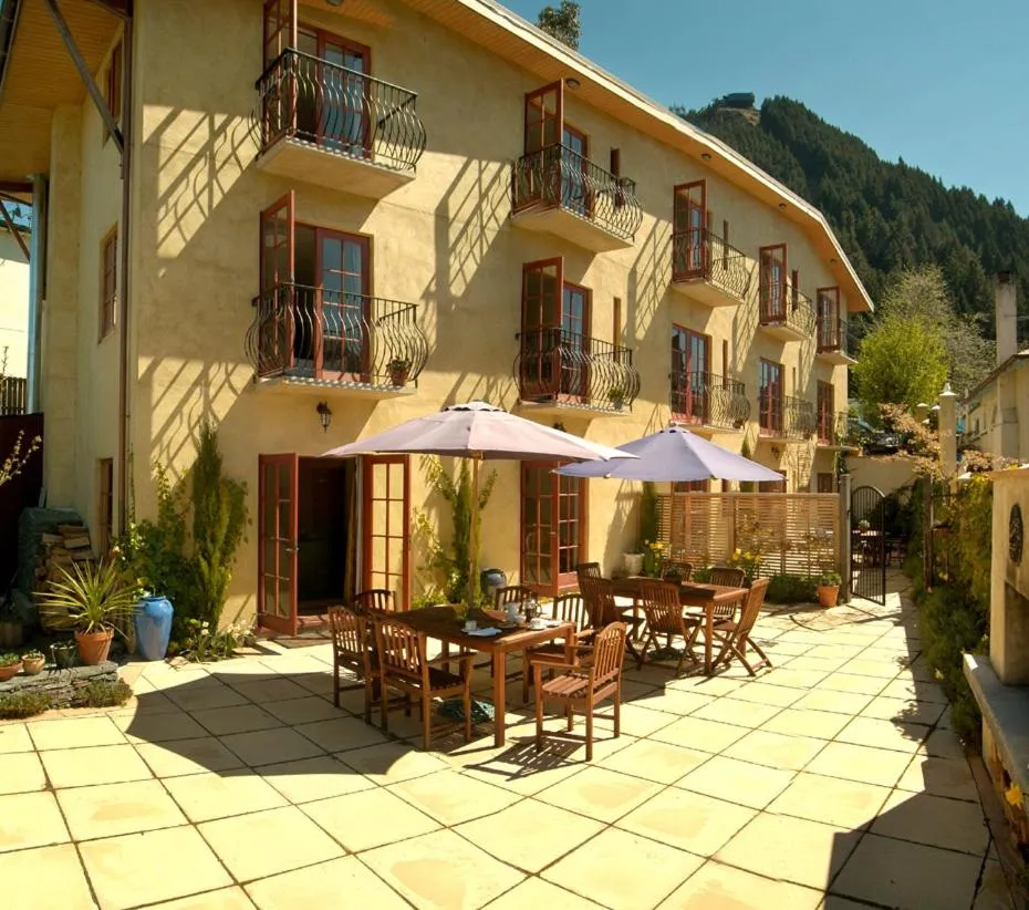 Garden view in Browns Boutique Hotel