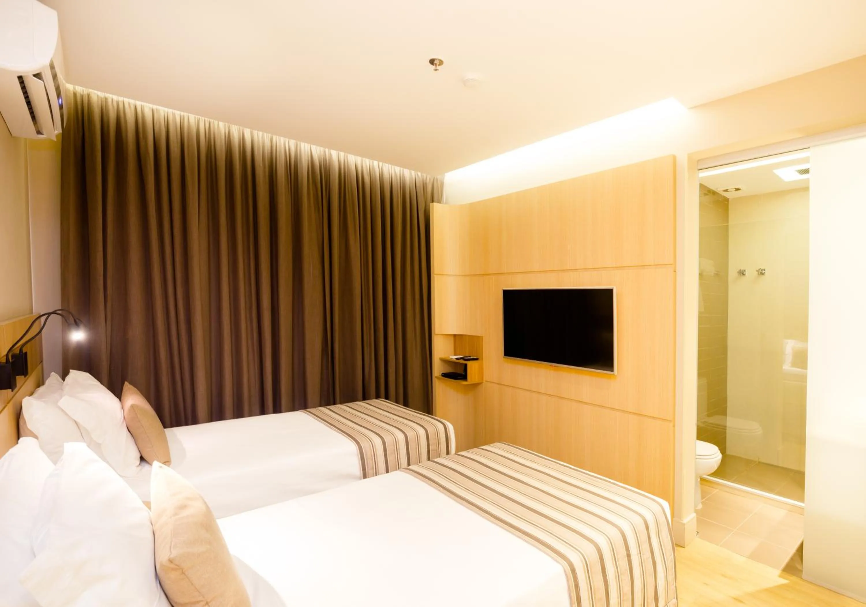 Bed in Ritz Copacabana Hotel