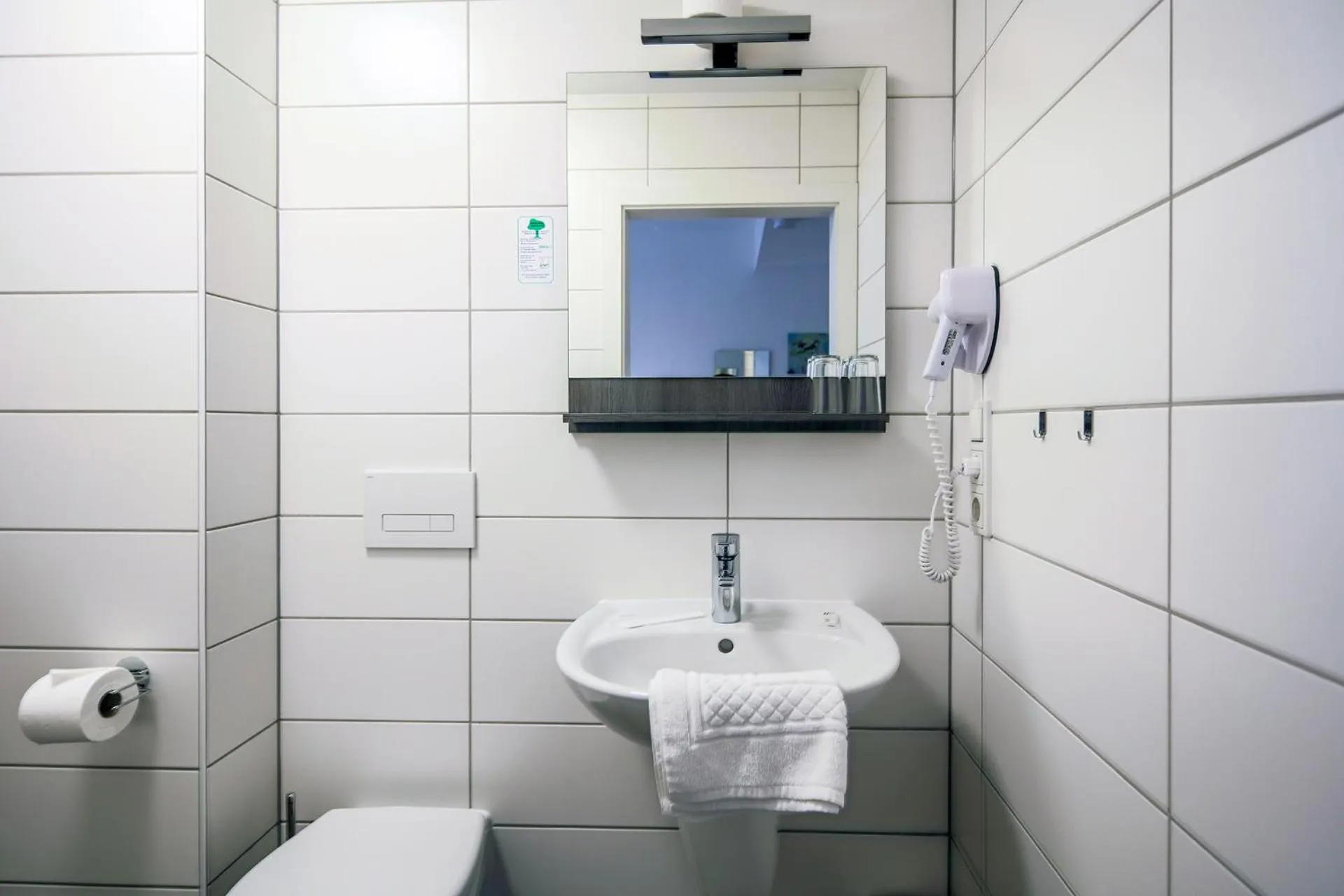 Toilet in Hotel Kleiner Markt