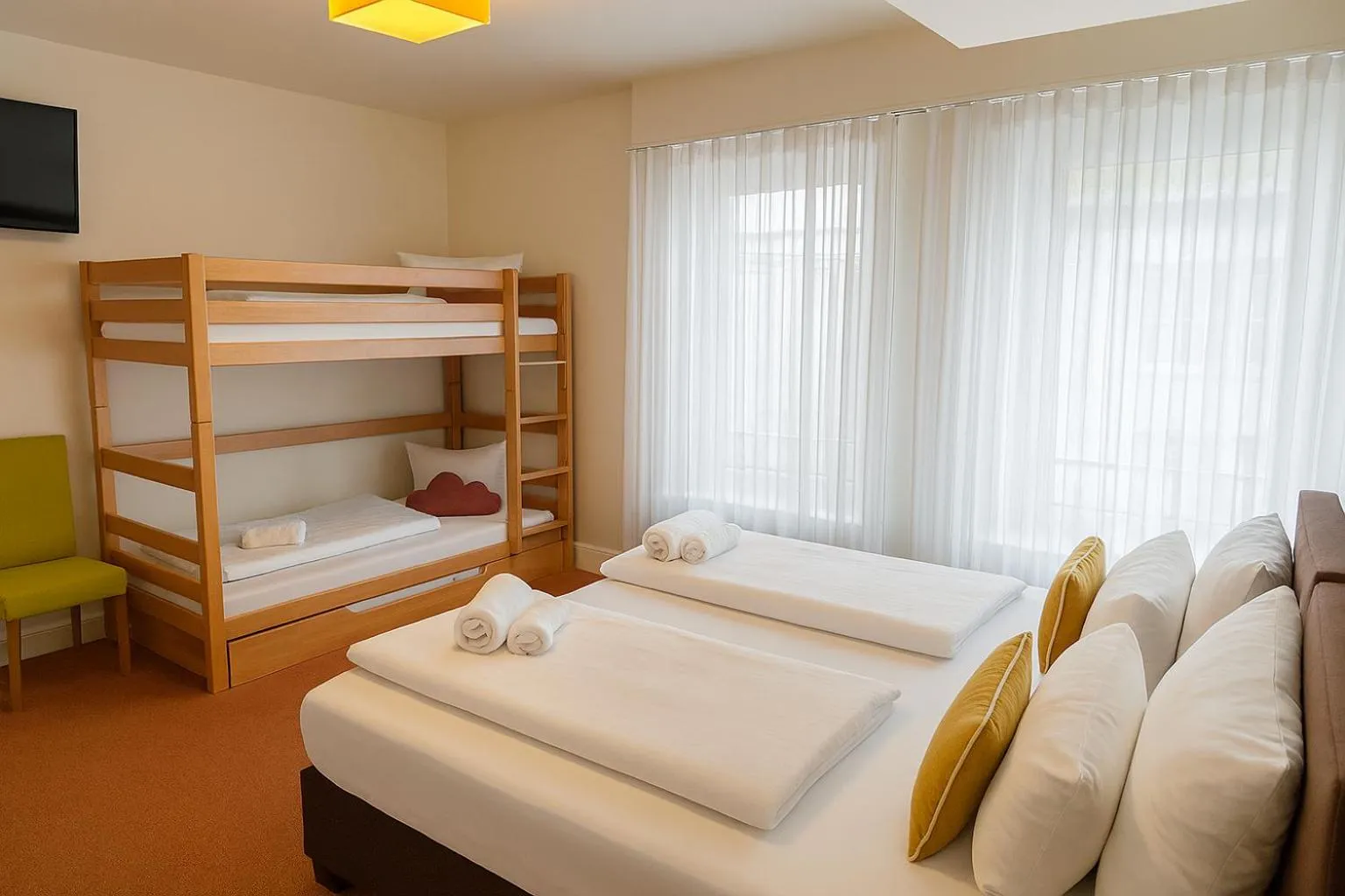 Bedroom, Bed in Hotel Kleiner Markt