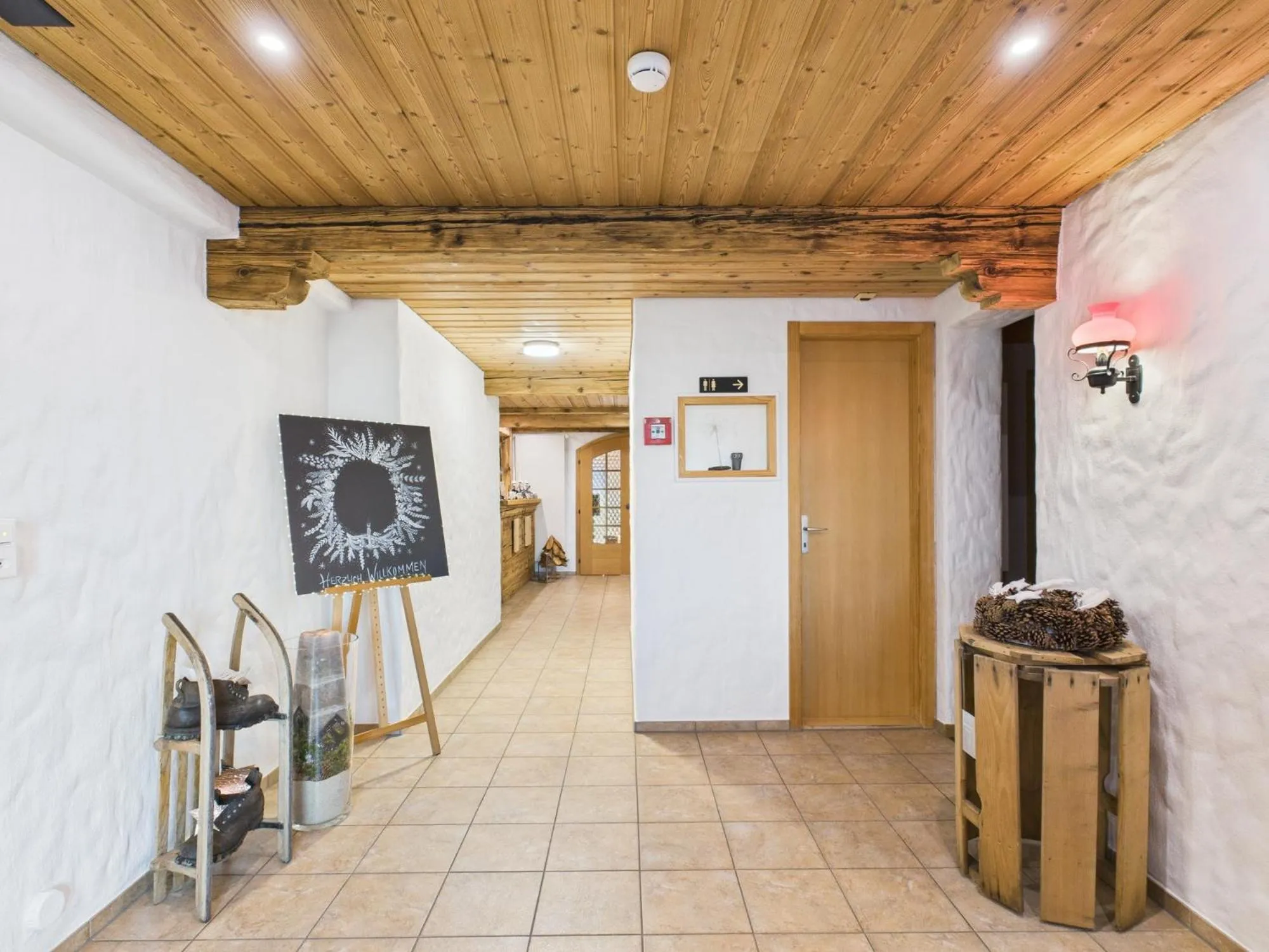 Lobby or reception in Bergblick Lodge - 3 Sterne Garni - Neueröffnung