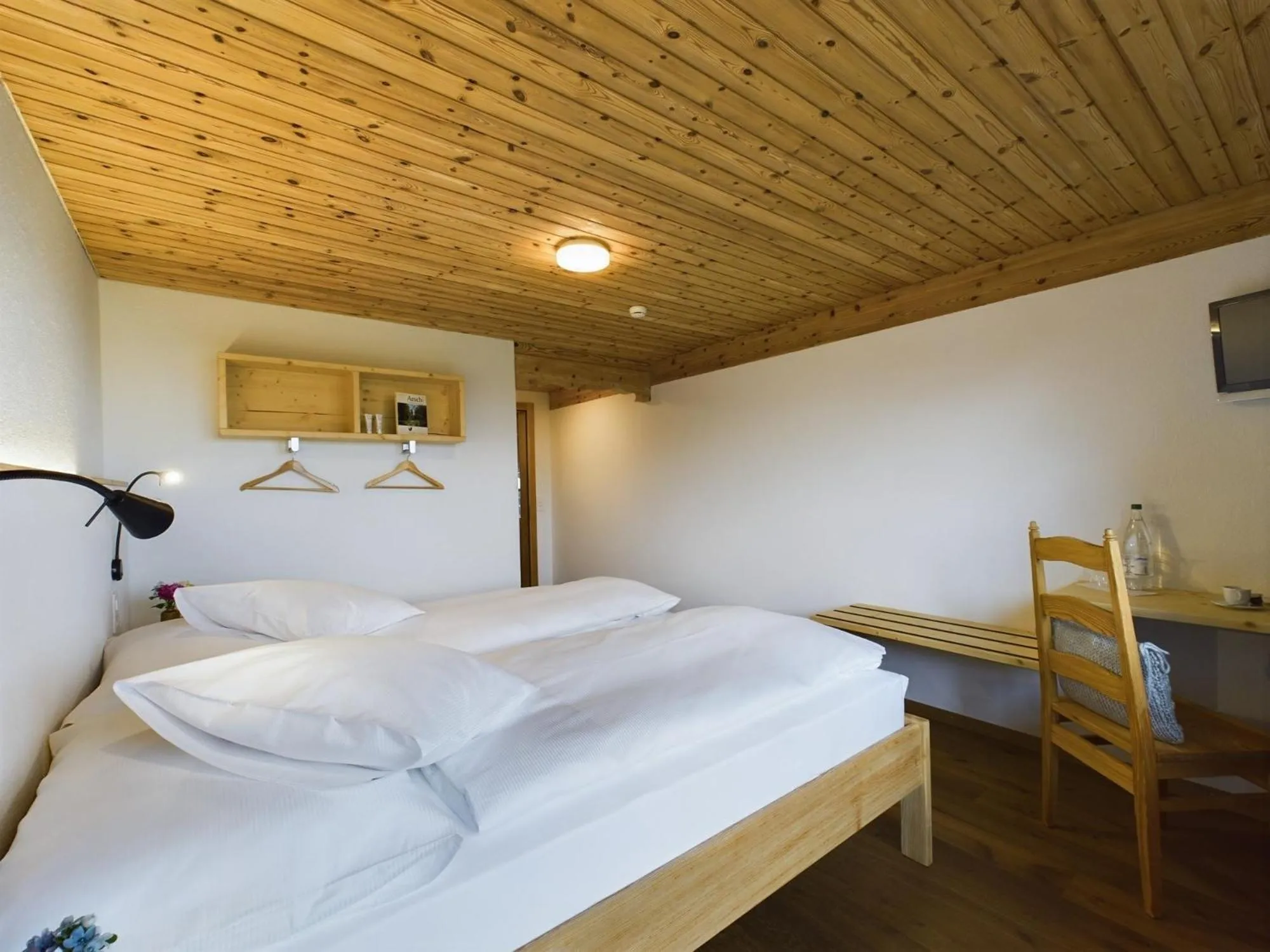 Bed in Bergblick Lodge - 3 Sterne Garni - Neueröffnung