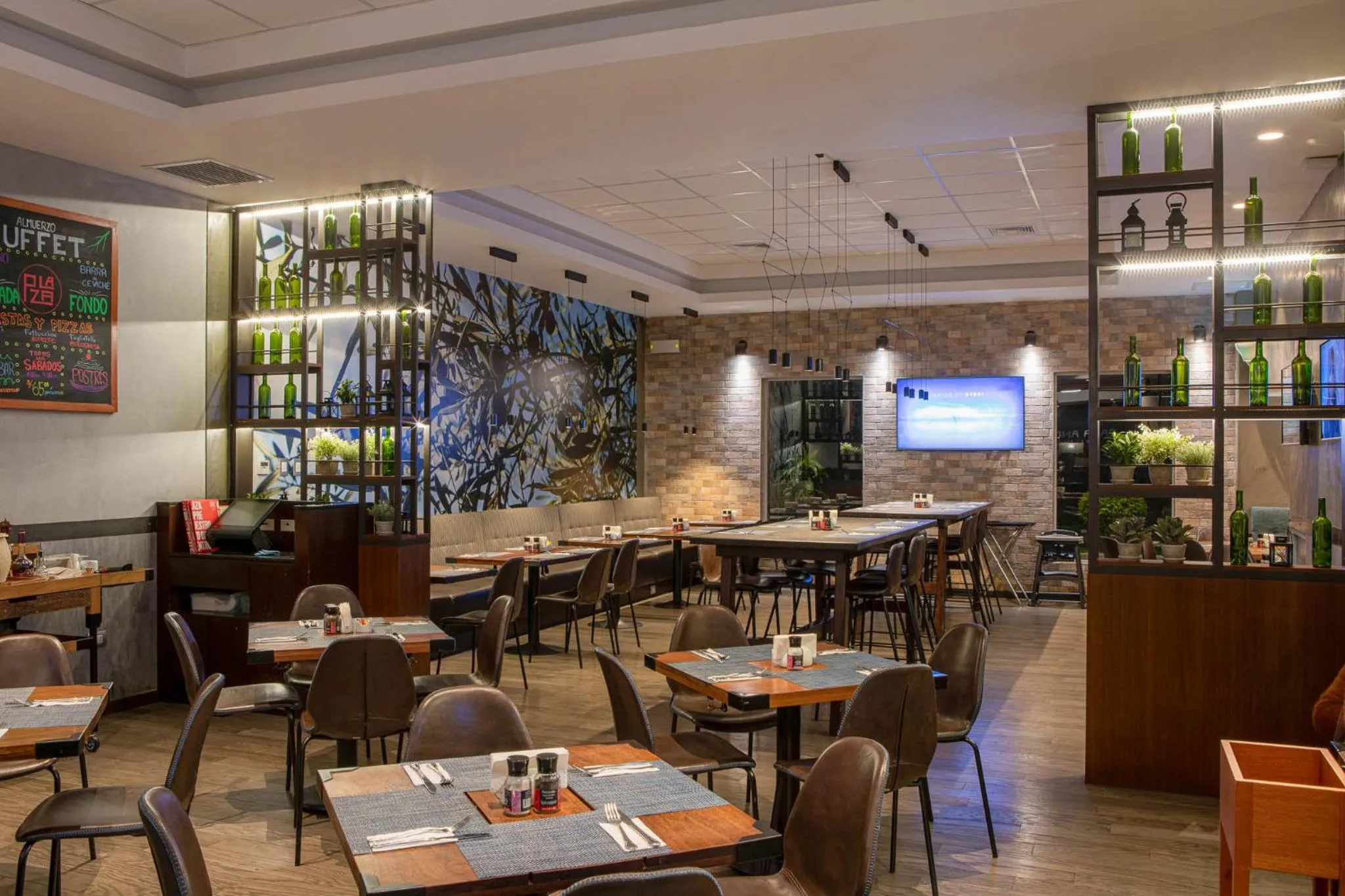 Restaurant/places to eat in Casa Andina Select Tacna