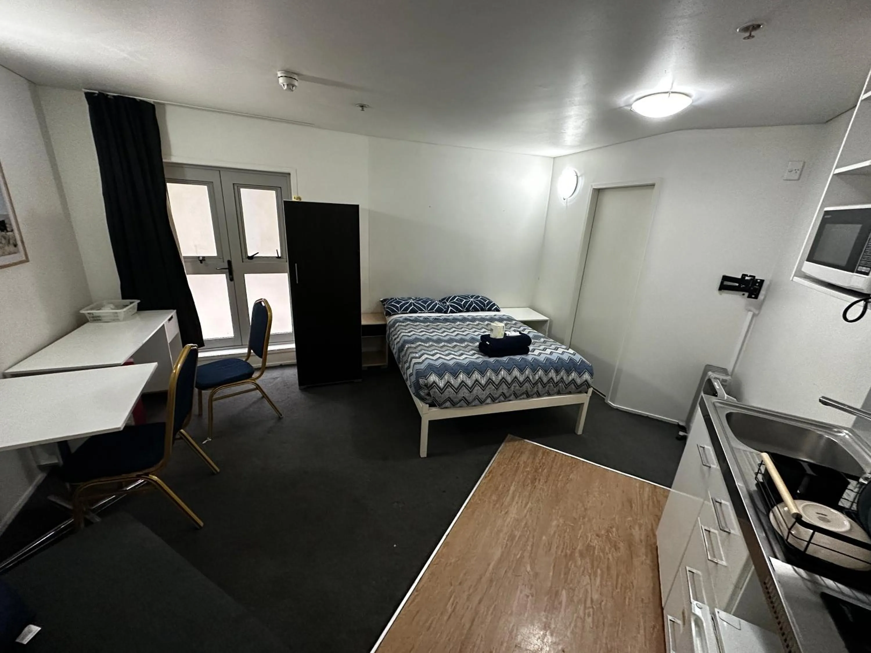 Bed in Columbia Apartments