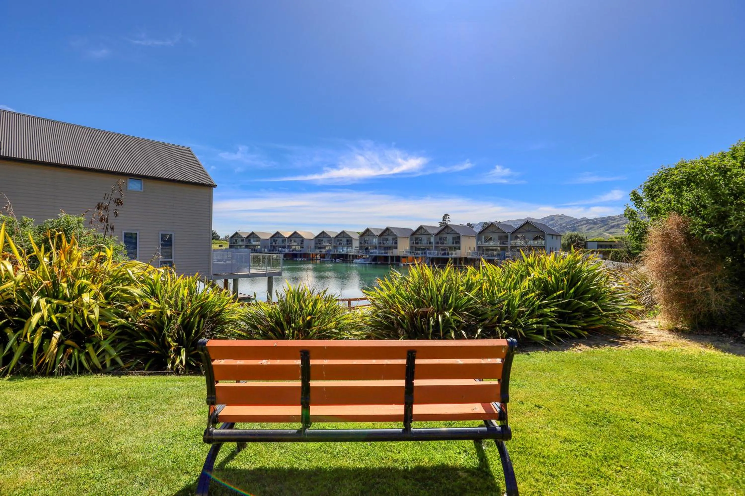 wedding in Marsden Lake Resort Central Otago