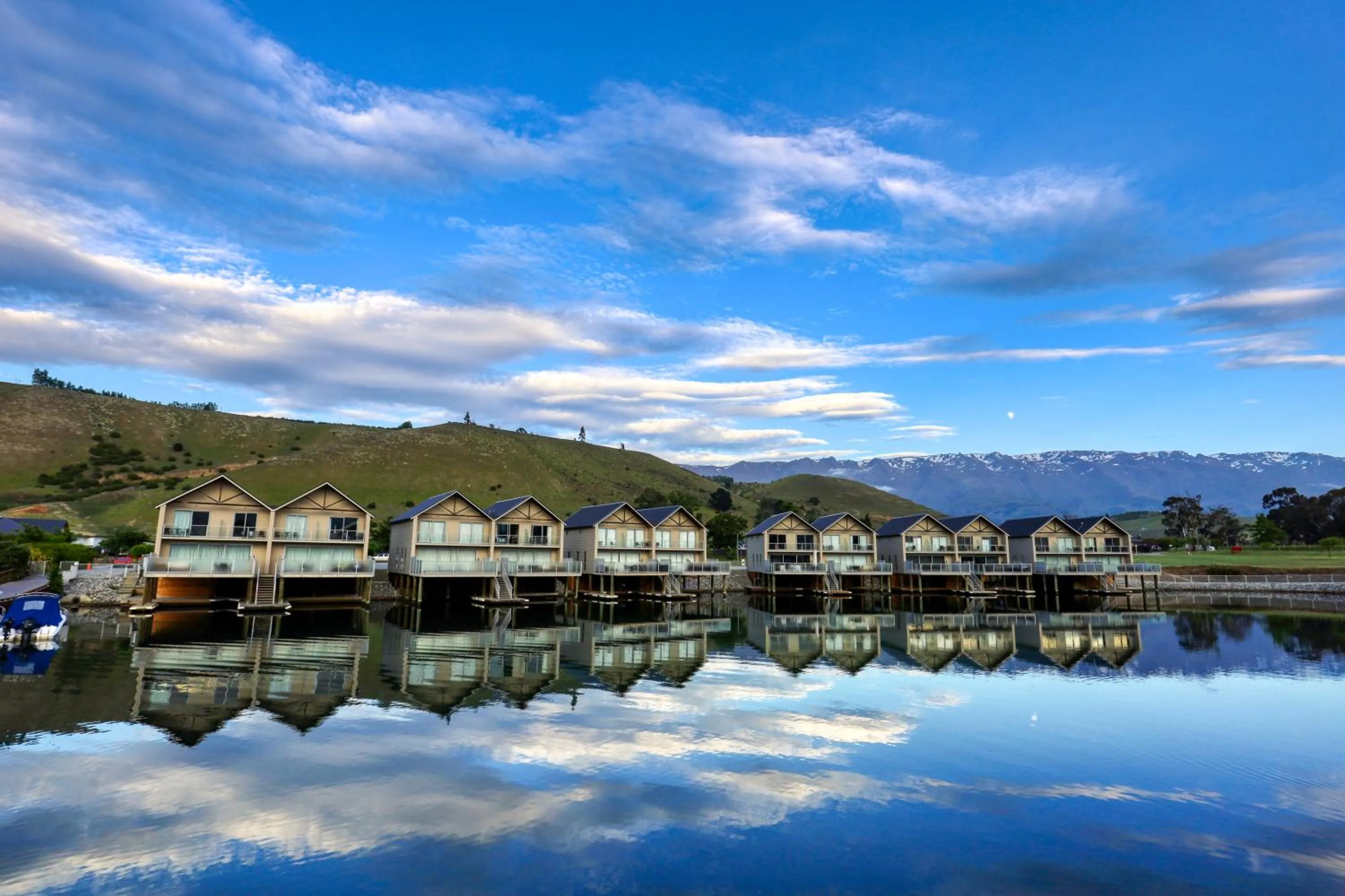 Property building in Marsden Lake Resort Central Otago