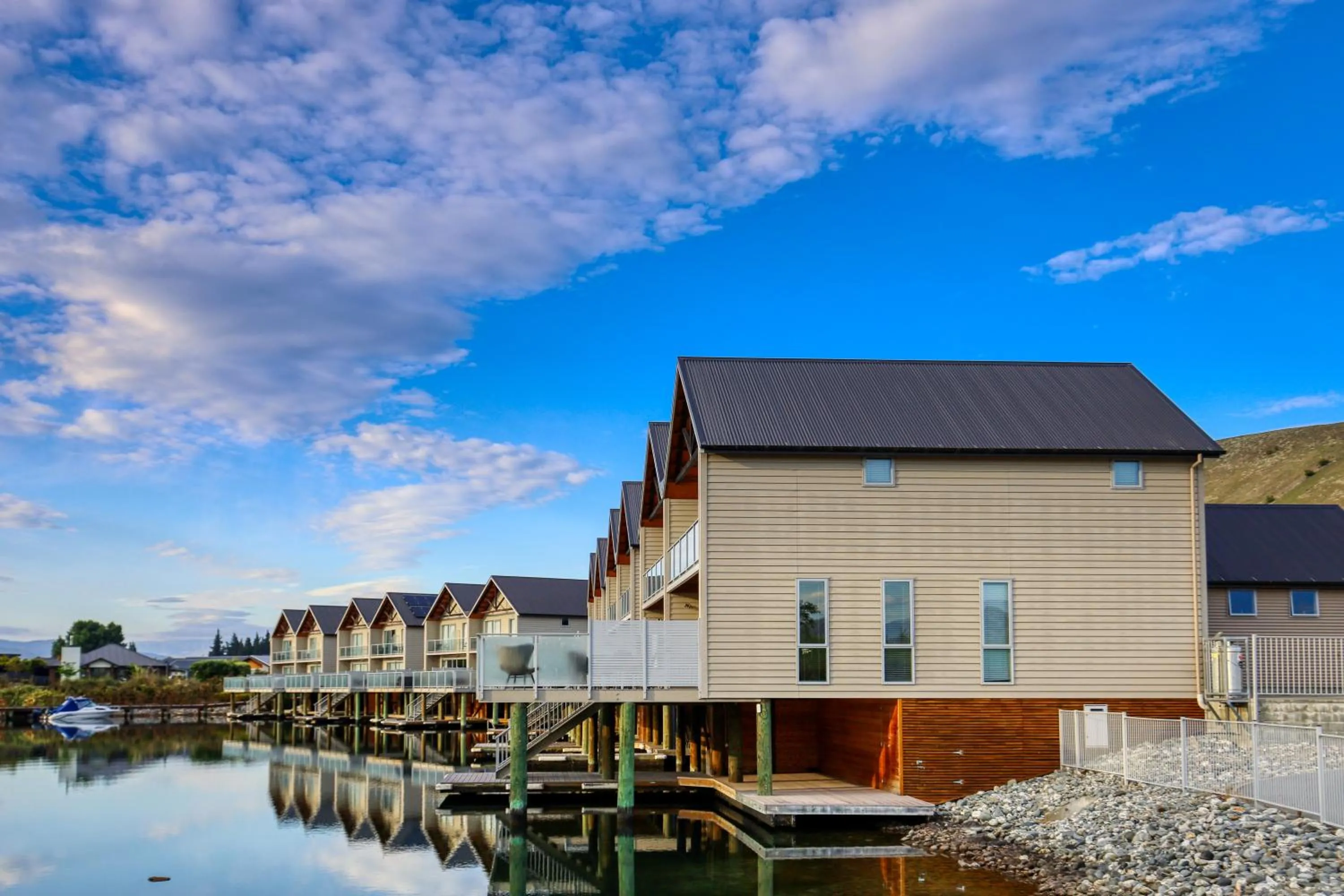 Property building in Marsden Lake Resort Central Otago