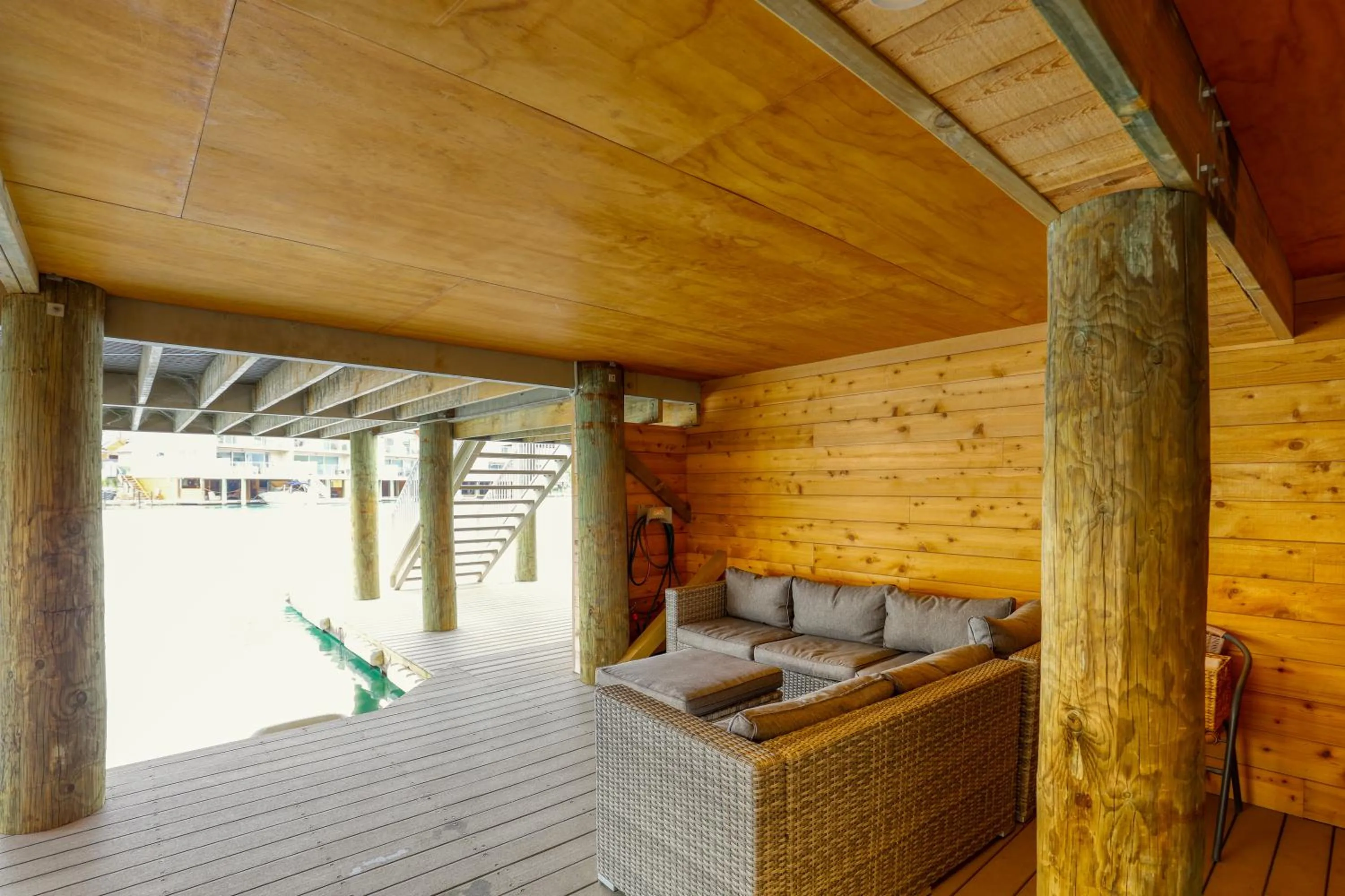 Hot Tub in Marsden Lake Resort Central Otago