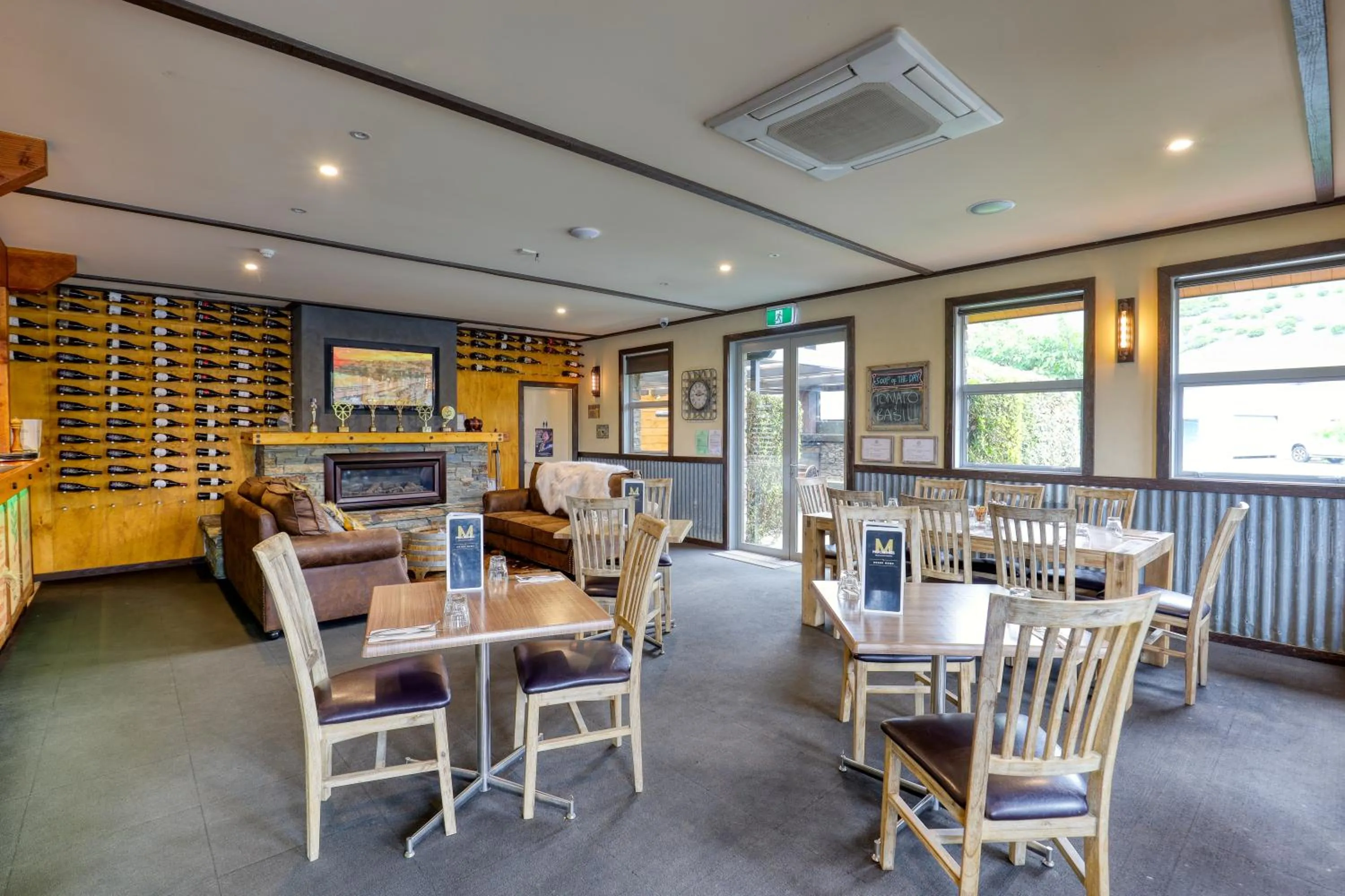 Restaurant/places to eat in Marsden Lake Resort Central Otago