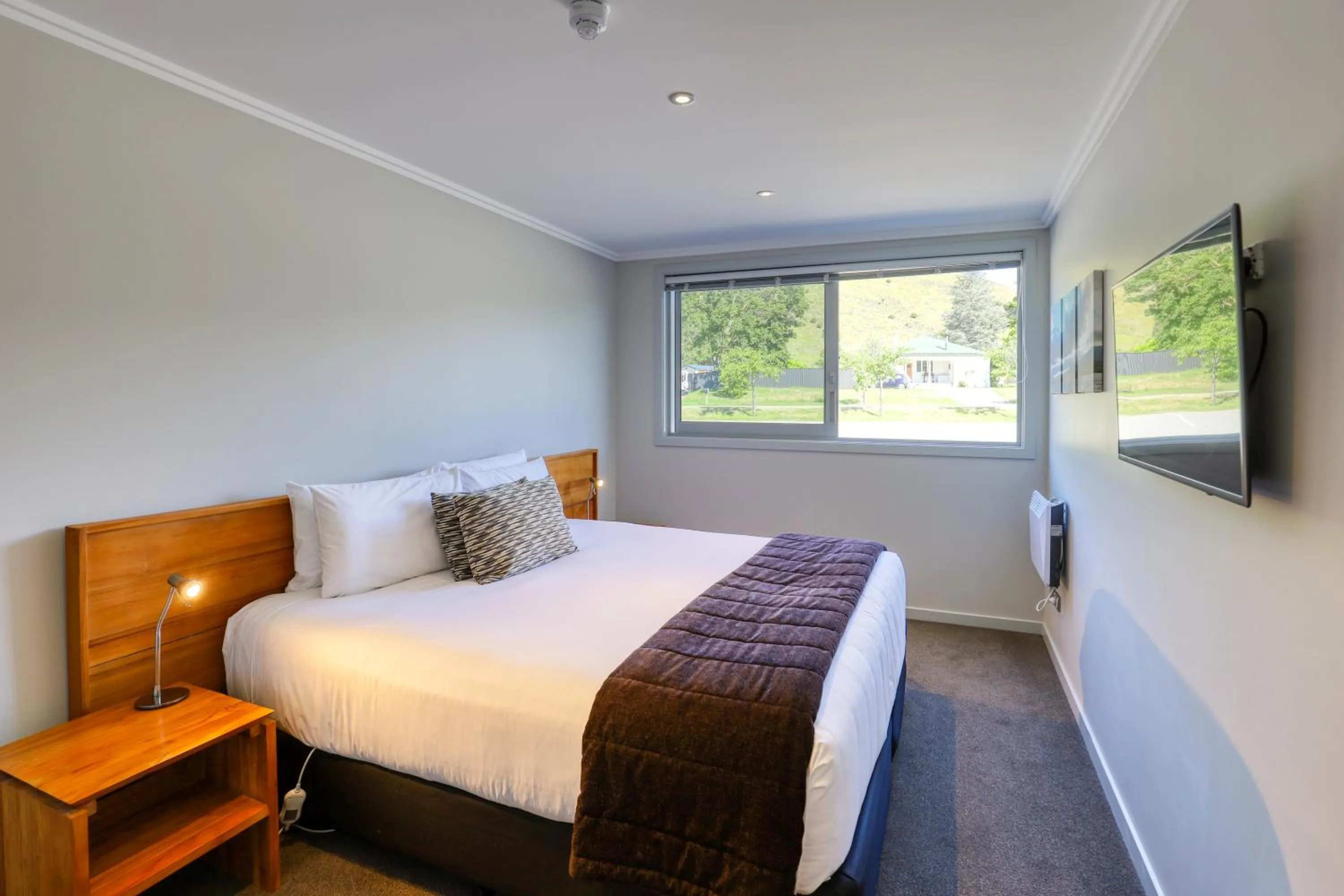 Bedroom, Bed in Marsden Lake Resort Central Otago