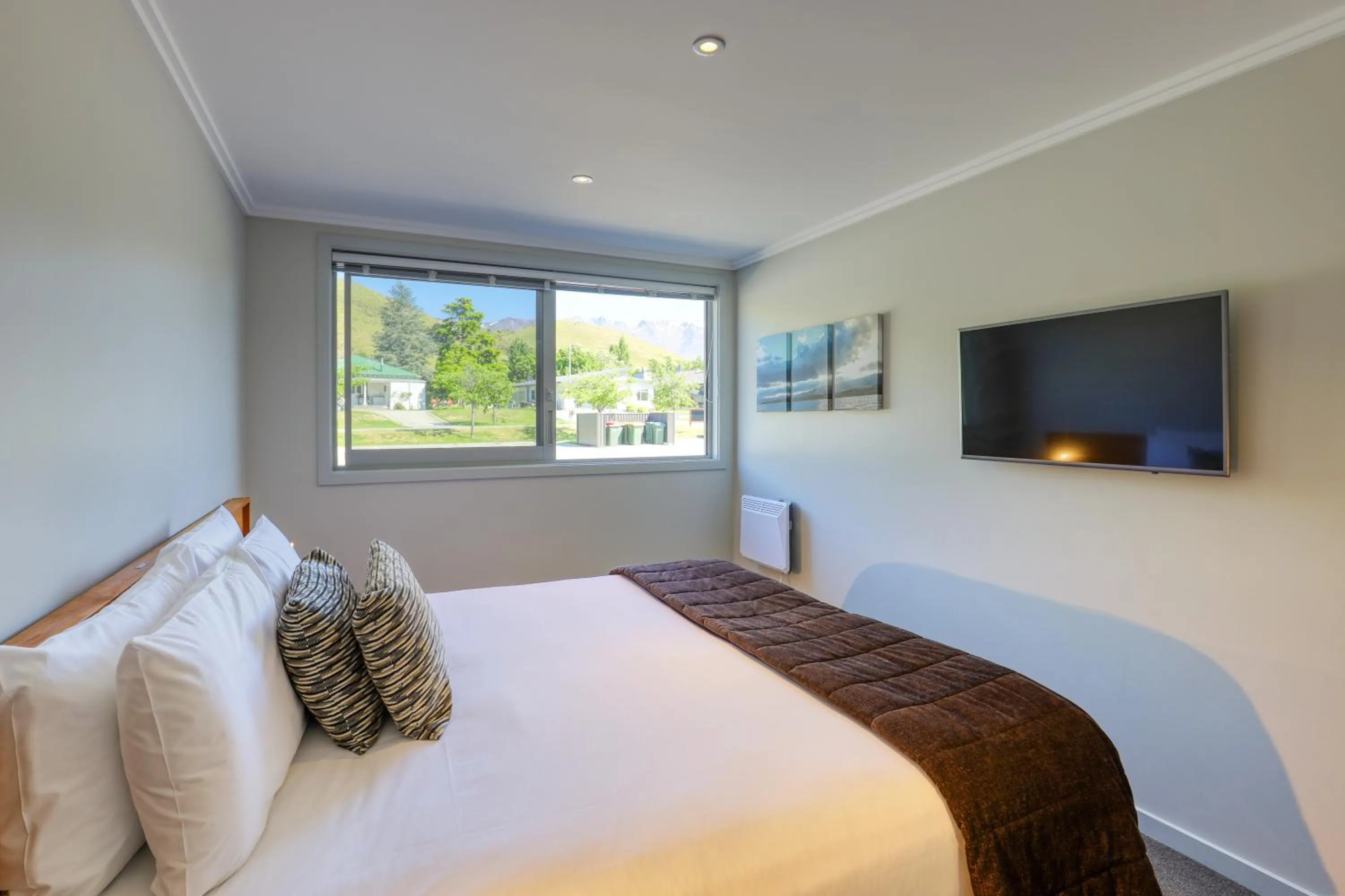 Bedroom, Bed in Marsden Lake Resort Central Otago