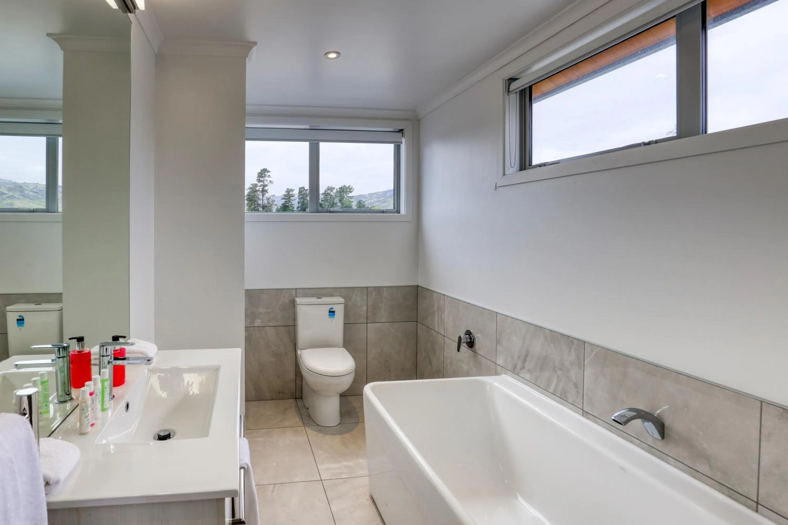 Bathroom in Marsden Lake Resort Central Otago