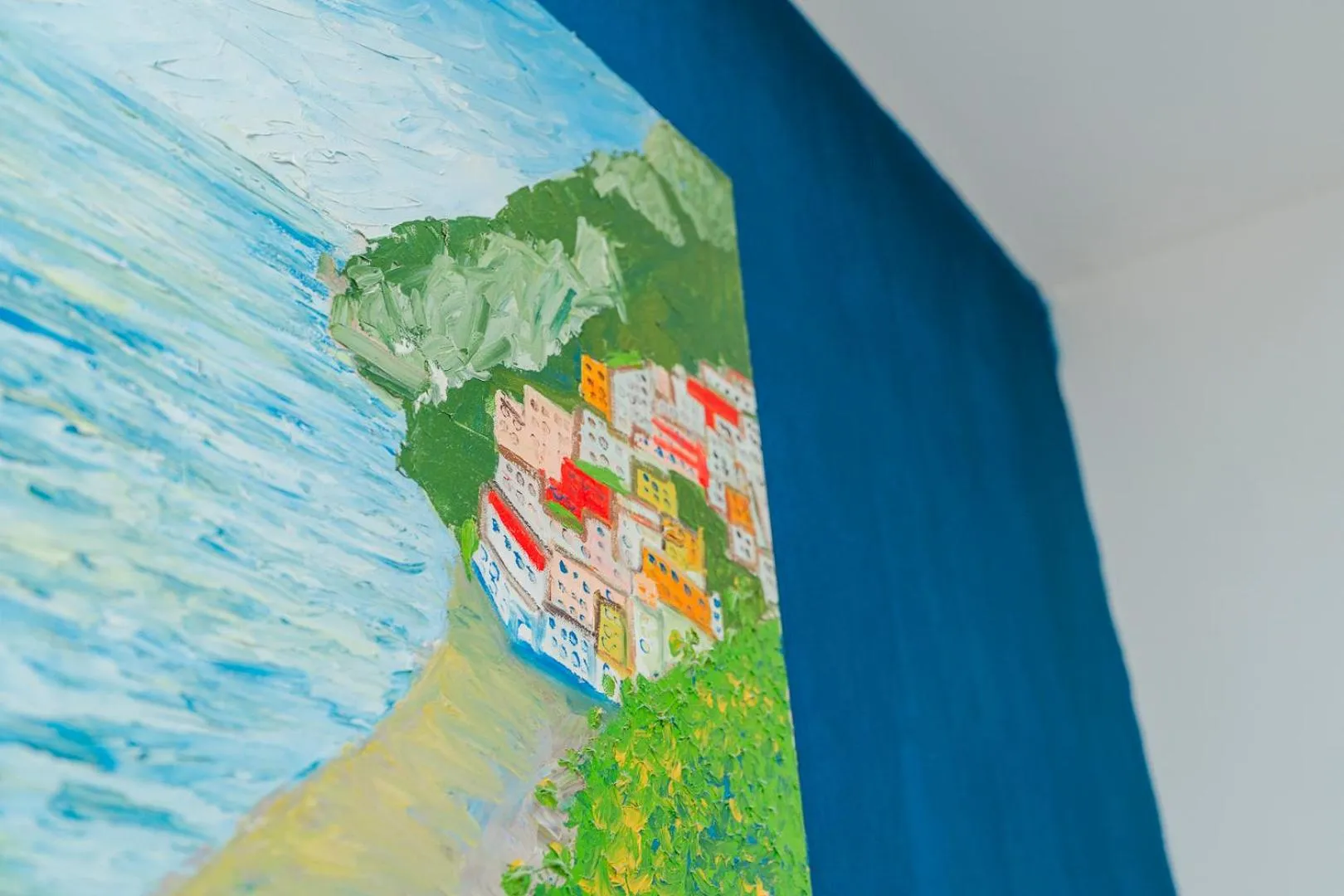 Decorative detail in Tra I Monti