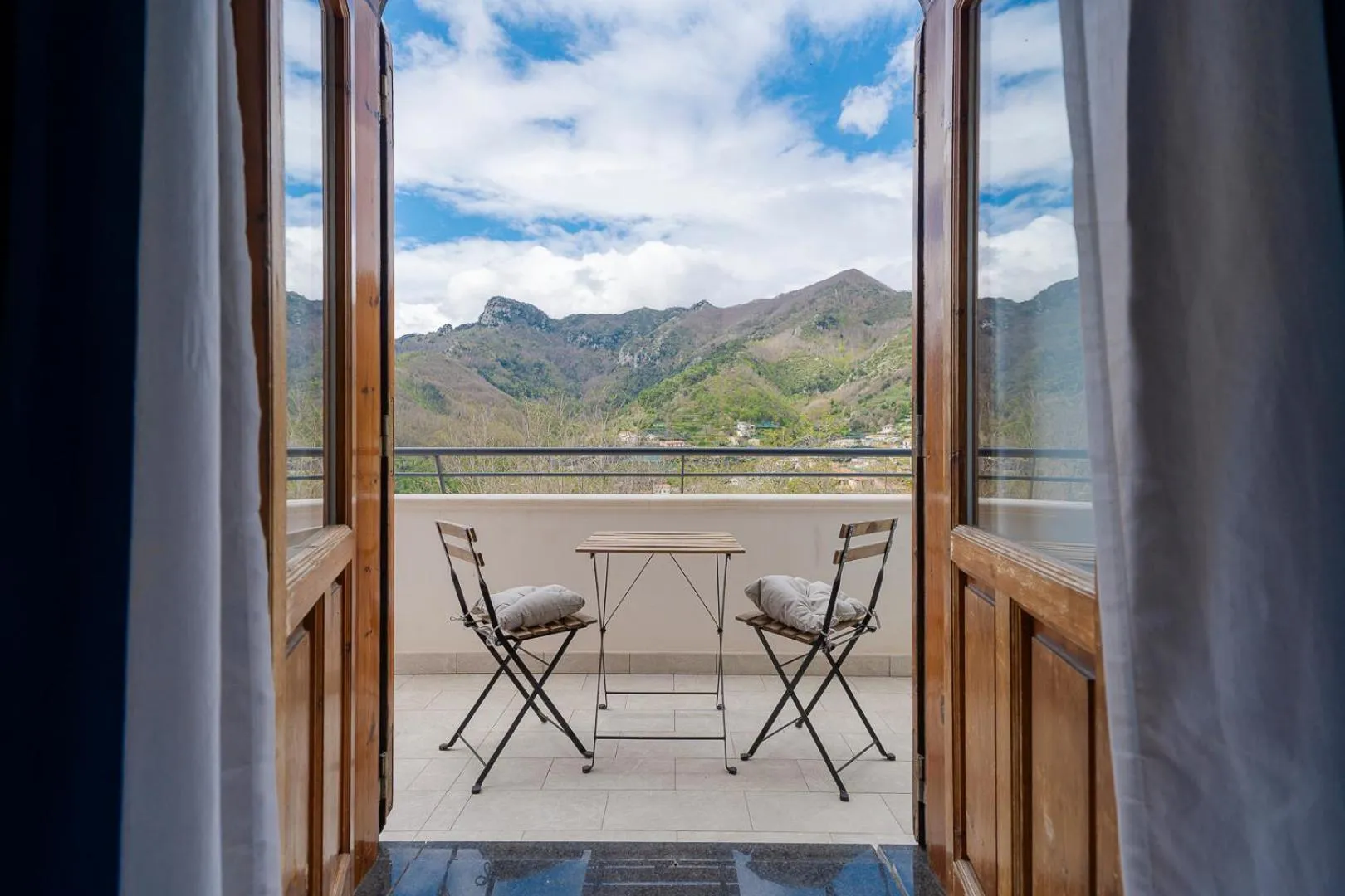 Property building in Tra I Monti