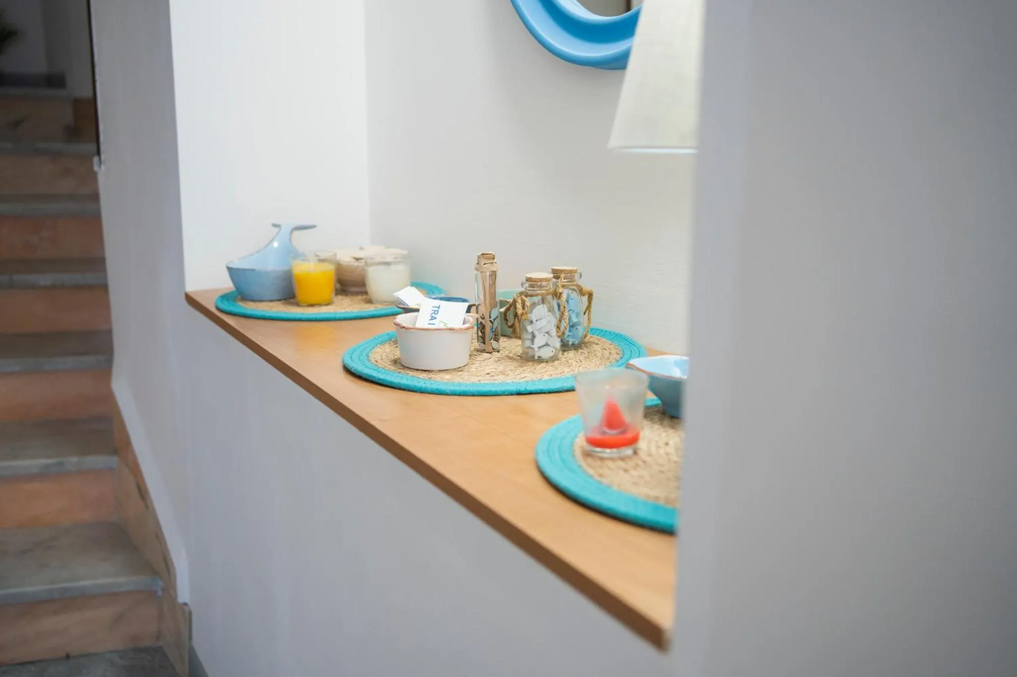 Decorative detail in Tra I Monti