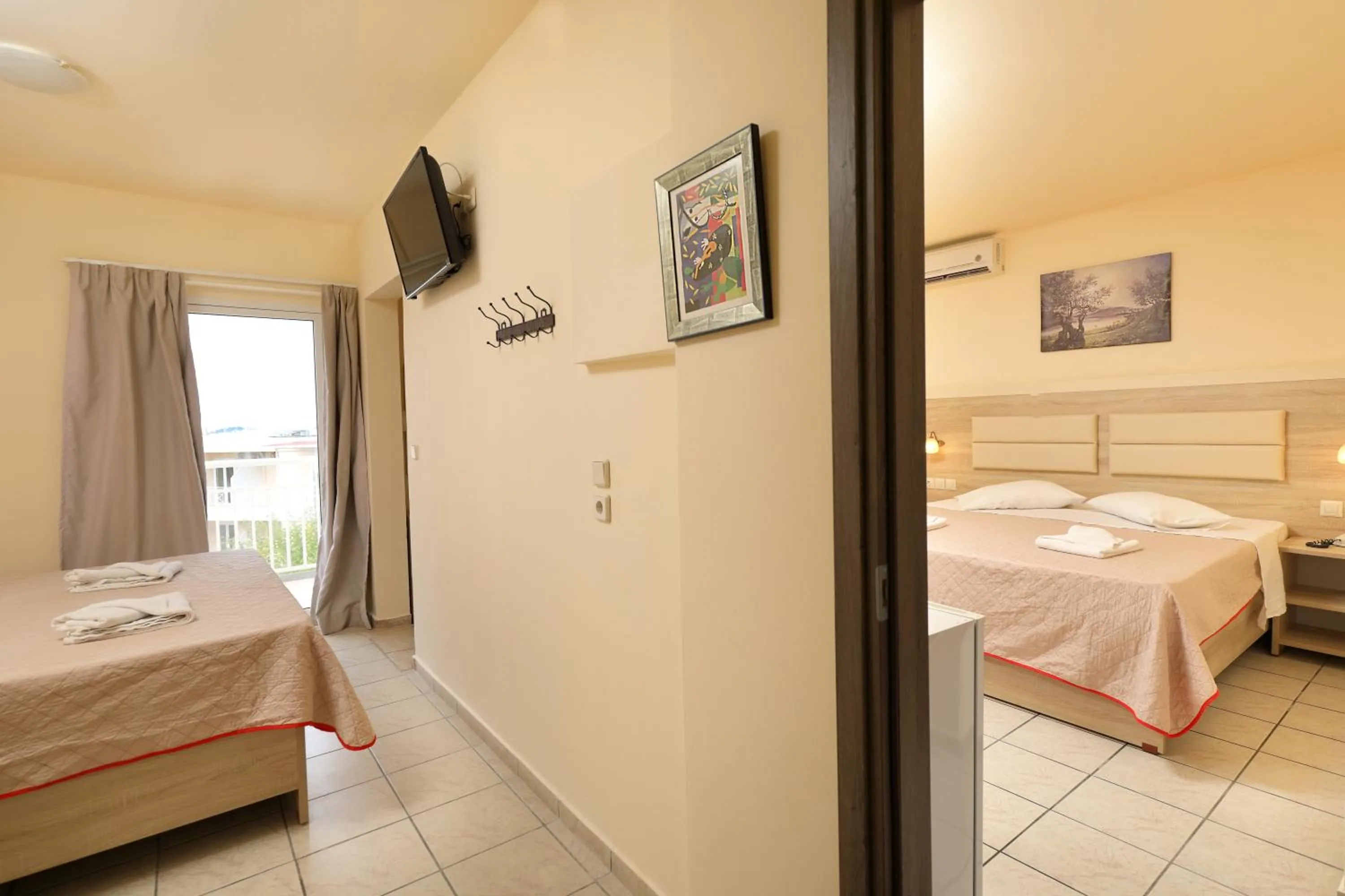 Photo of the whole room in Eri Beach & Village Hotel