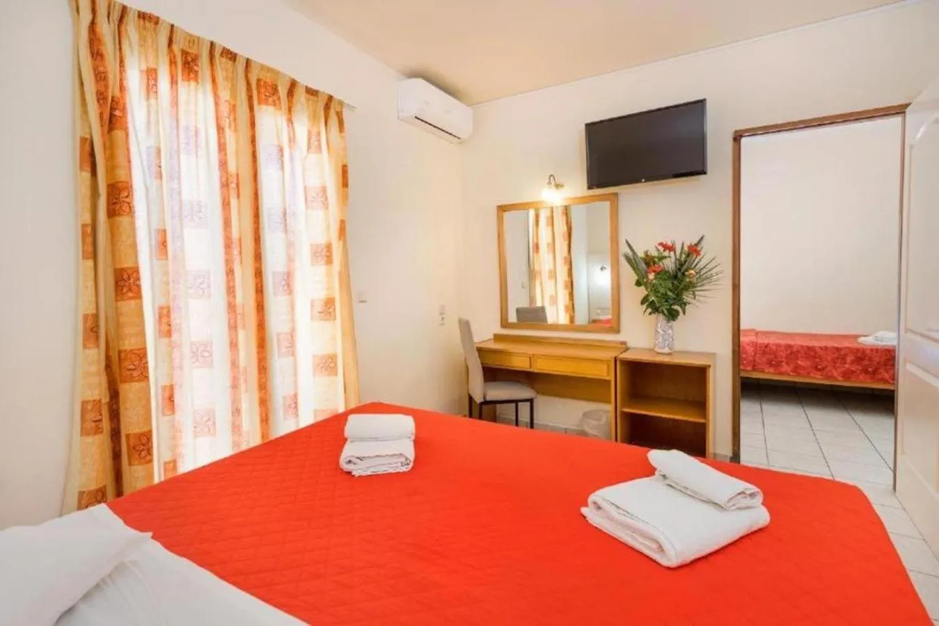 Photo of the whole room in Eri Beach & Village Hotel